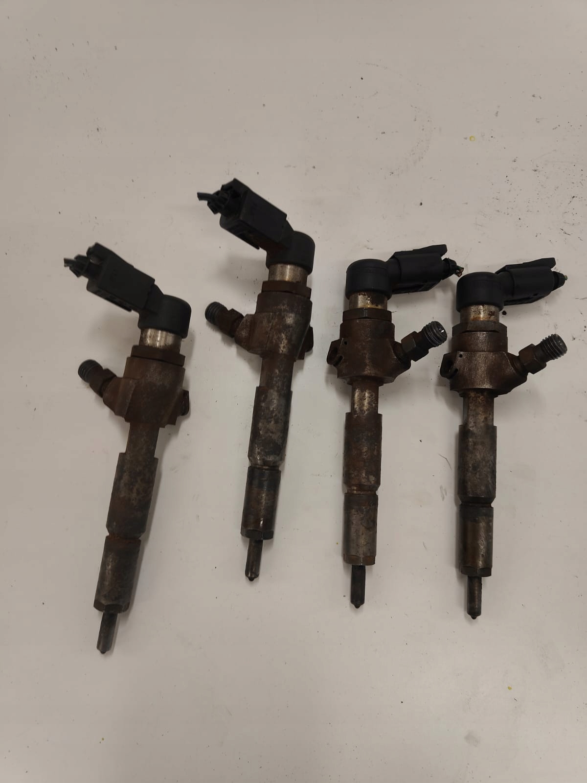 Ford 1.8 tdci 4M5Q9F593AD VSTREKOVACIE TRYSKY