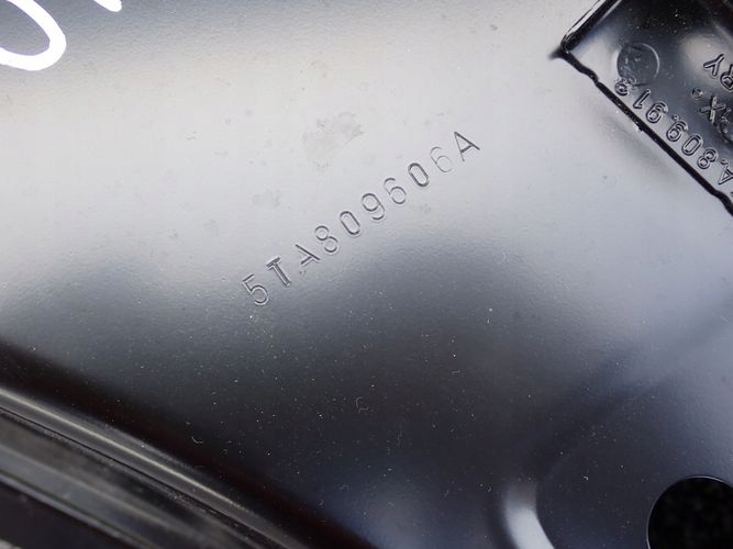 VW TOURAN 5TA 15- PRAVY STLPIK PRAH