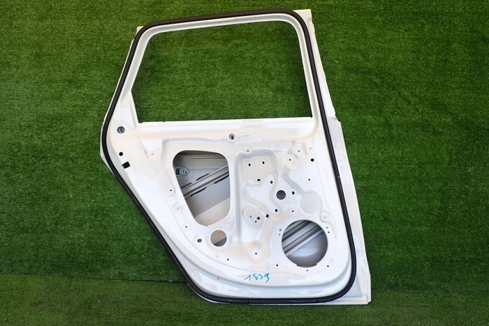 AUDI A4 B9 LIFT KOMBI 19- LAVE ZADNE DVERE