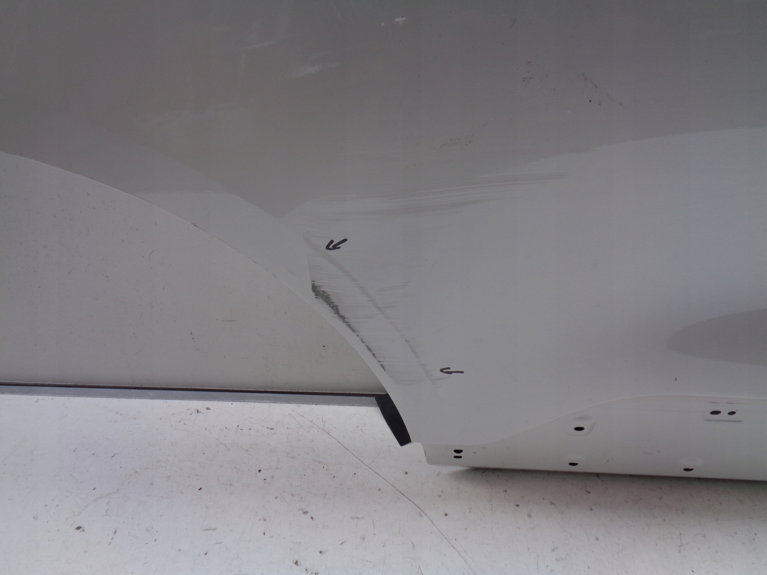PRAVE ZADNE DVERE FORD KUGA MK3 19- NR 37758