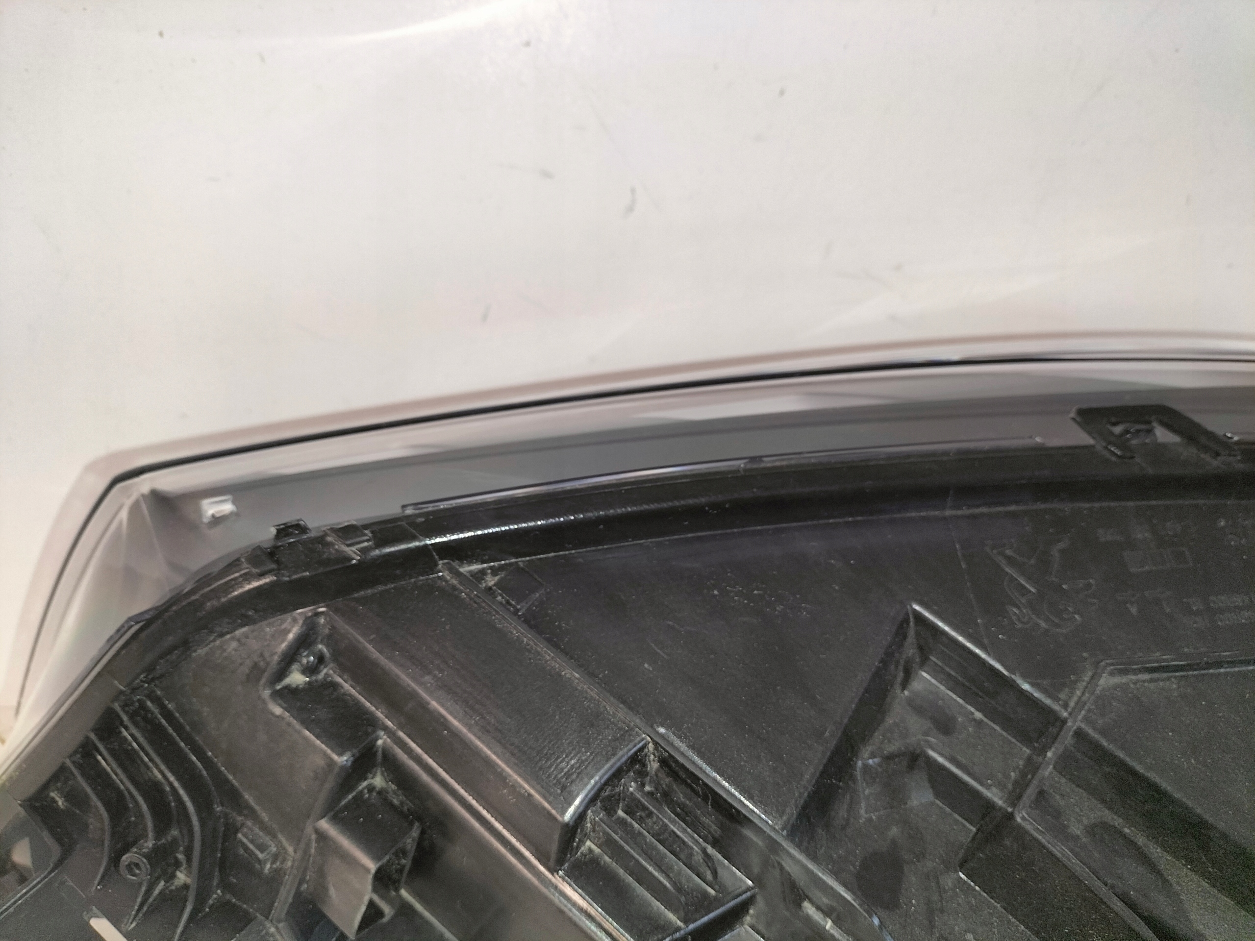 PRAVE PREDNE SVETLO PEUGEOT EXPERT IV TRAVELLER 24- FULL LED