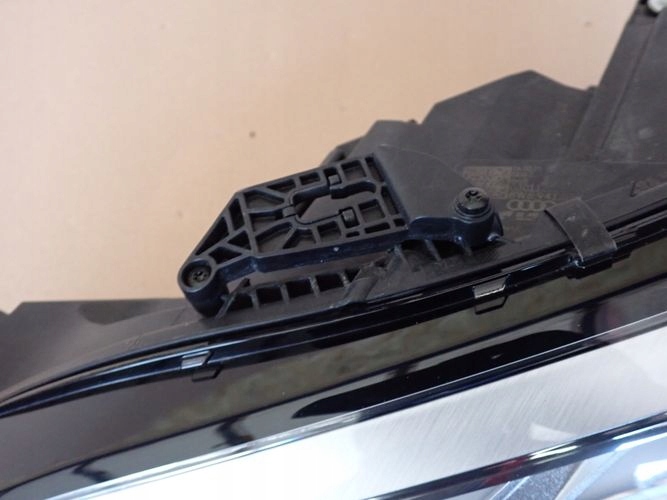 AUDI A55 FULL LED 16- LAVE PREDNE SVETLO 8W6941039