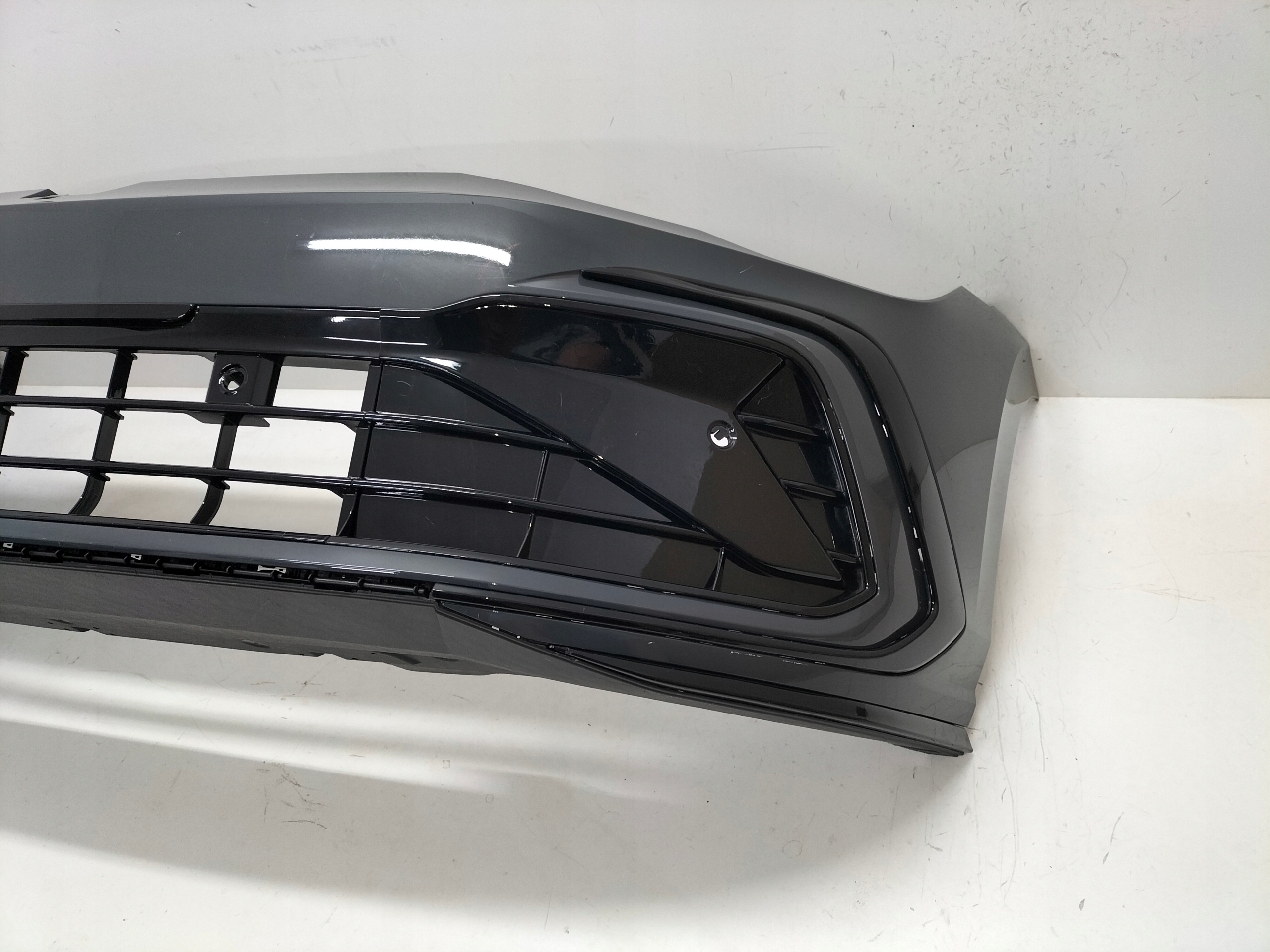 PREDNÝ NÁRAZNÍK VW GOLF 8 VIII 20-24 R-LINE