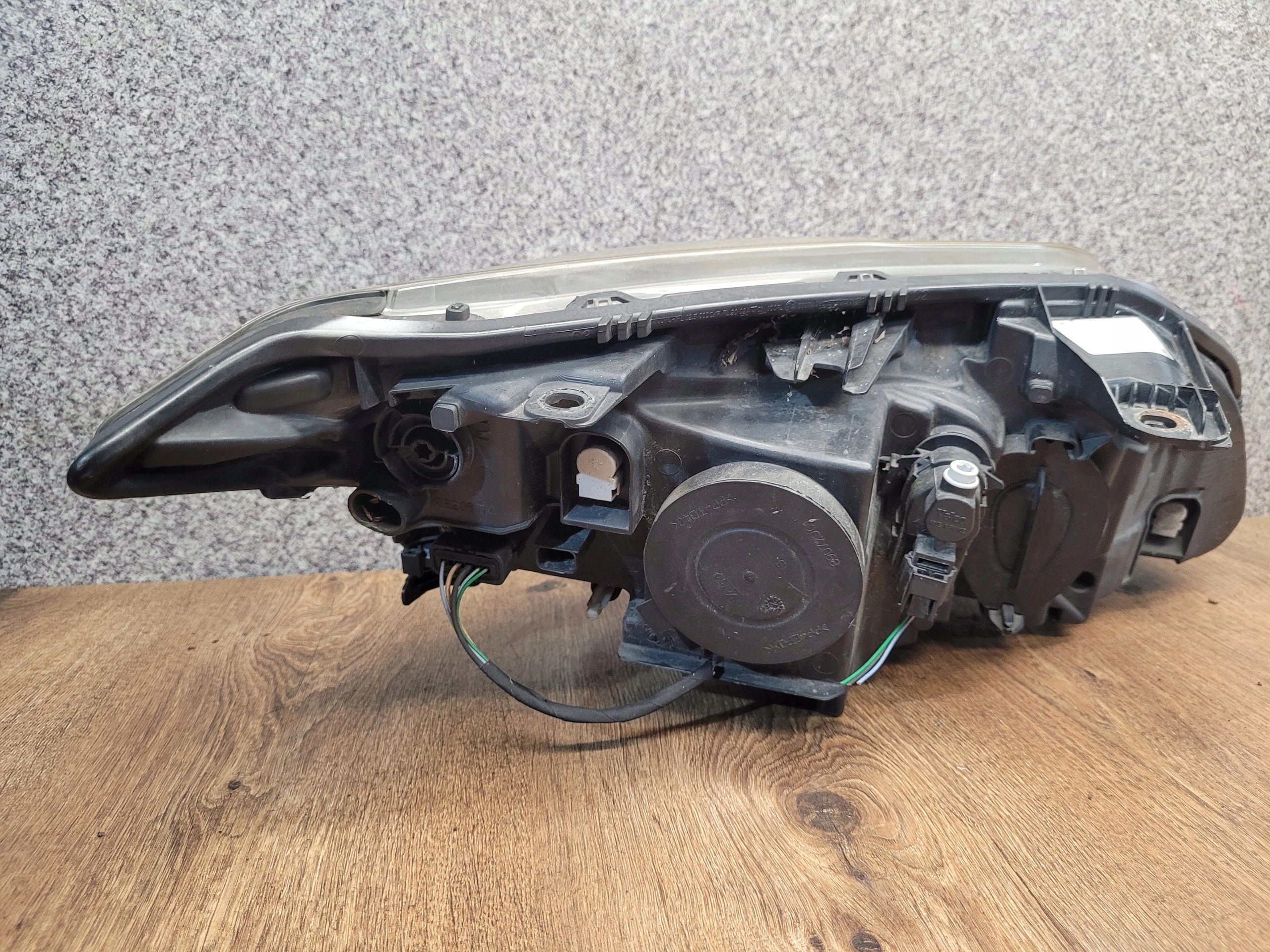 RENAULT LAGUNA III GT LAVE PREDNE SVETLO