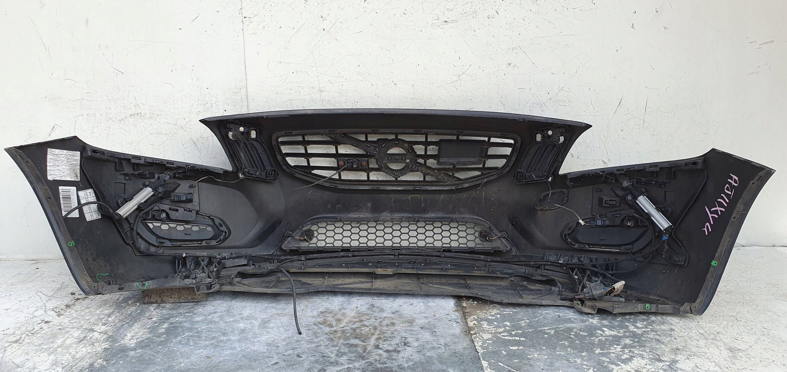 Volvo V60 S60 -013 XENON PDC KAMERA PREDNÝ NÁRAZNÍK 30795006