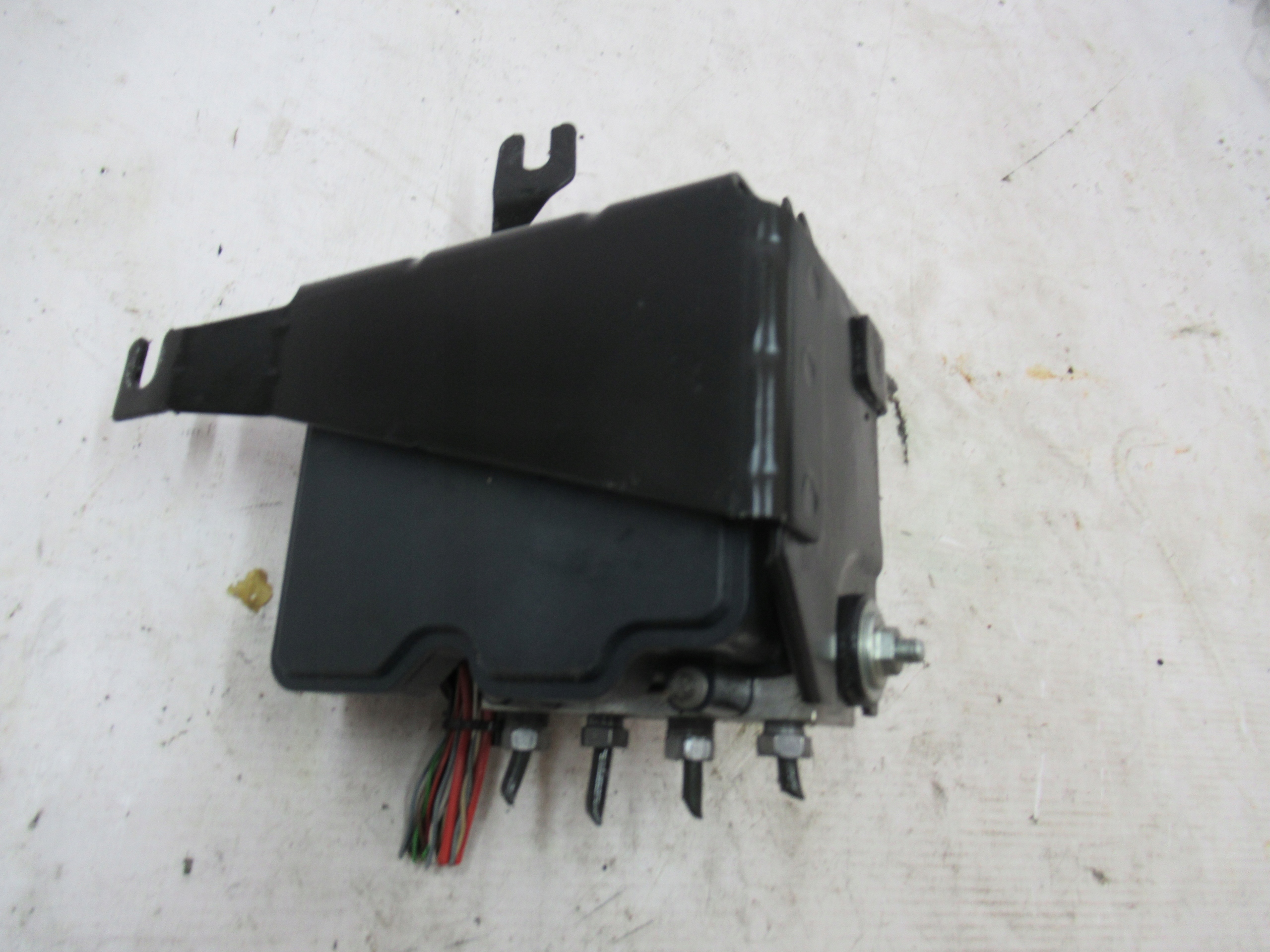 KOCKA ABS 476605492R RENAULT CLIO IV 4