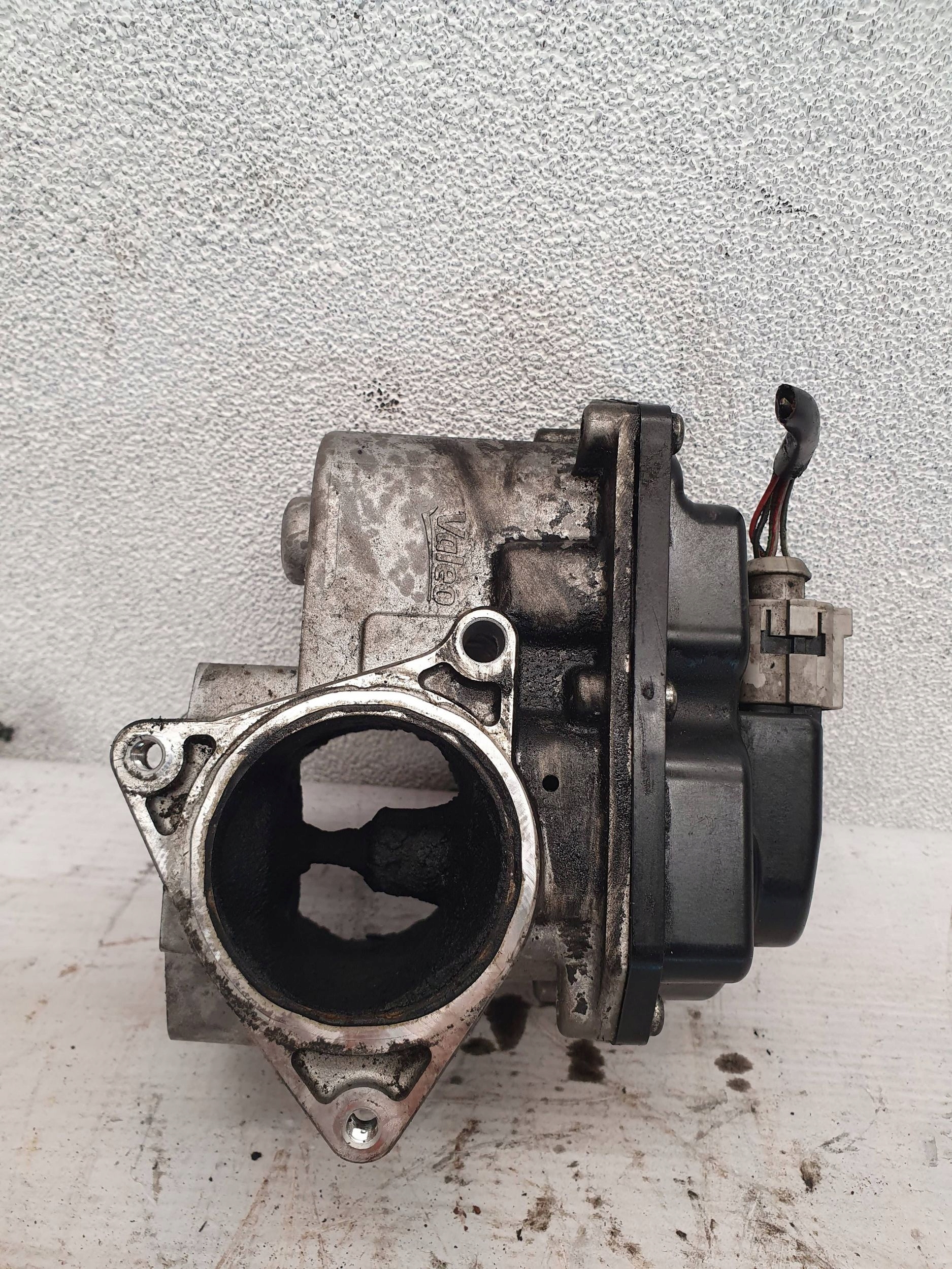 Audi A4 B8 8K 2.0 TDI 03L131501G EGR VENTIL