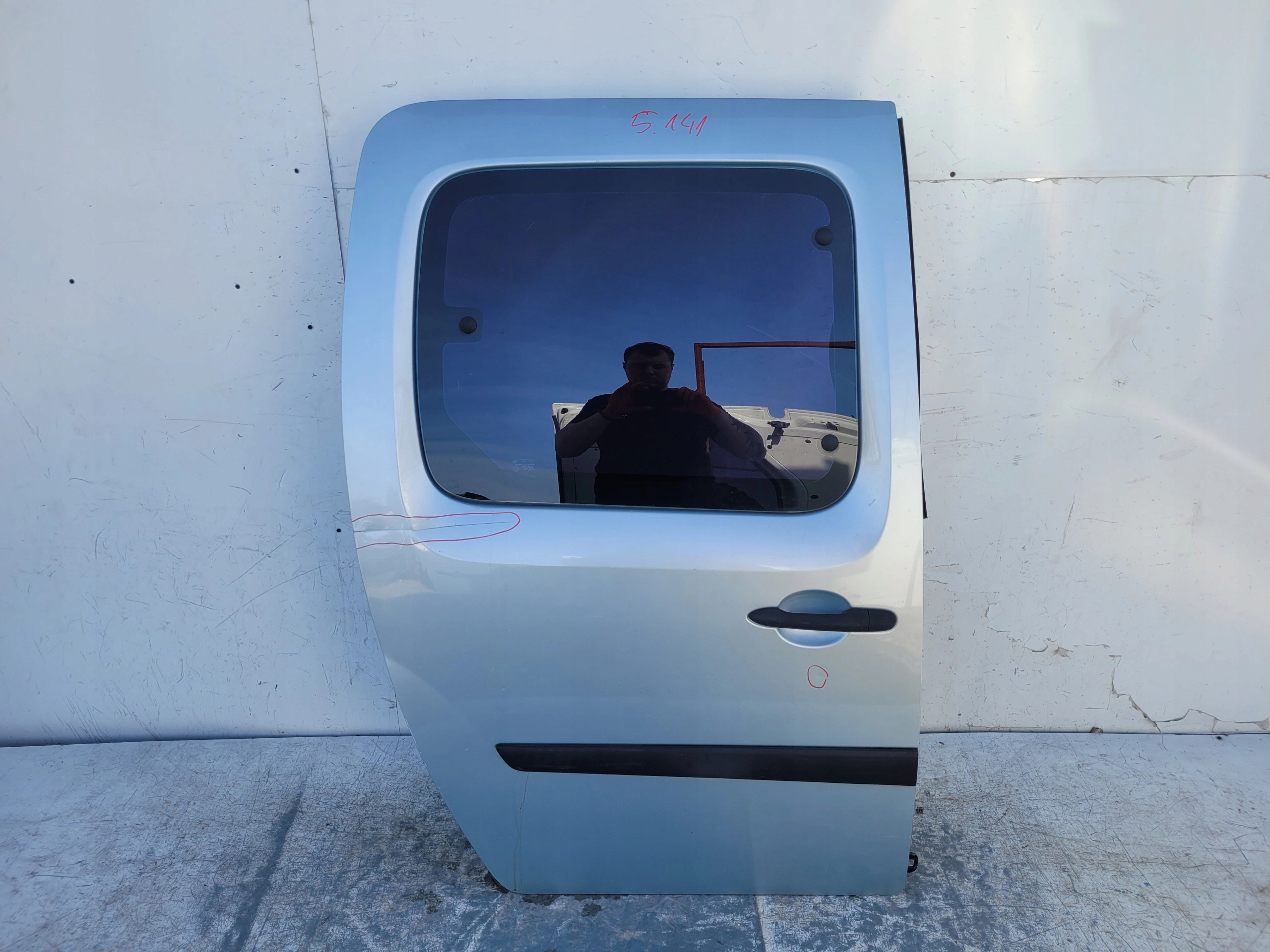 RENAULT KANGOO II 08- PRAVÉ POSUVNE DVERE + SKLO