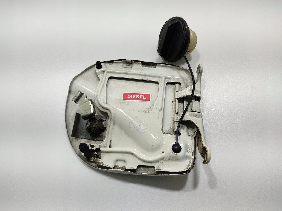 DVIERKA NADRZE NISSAN NAVARA D40 2.5 DCI 2005-2009