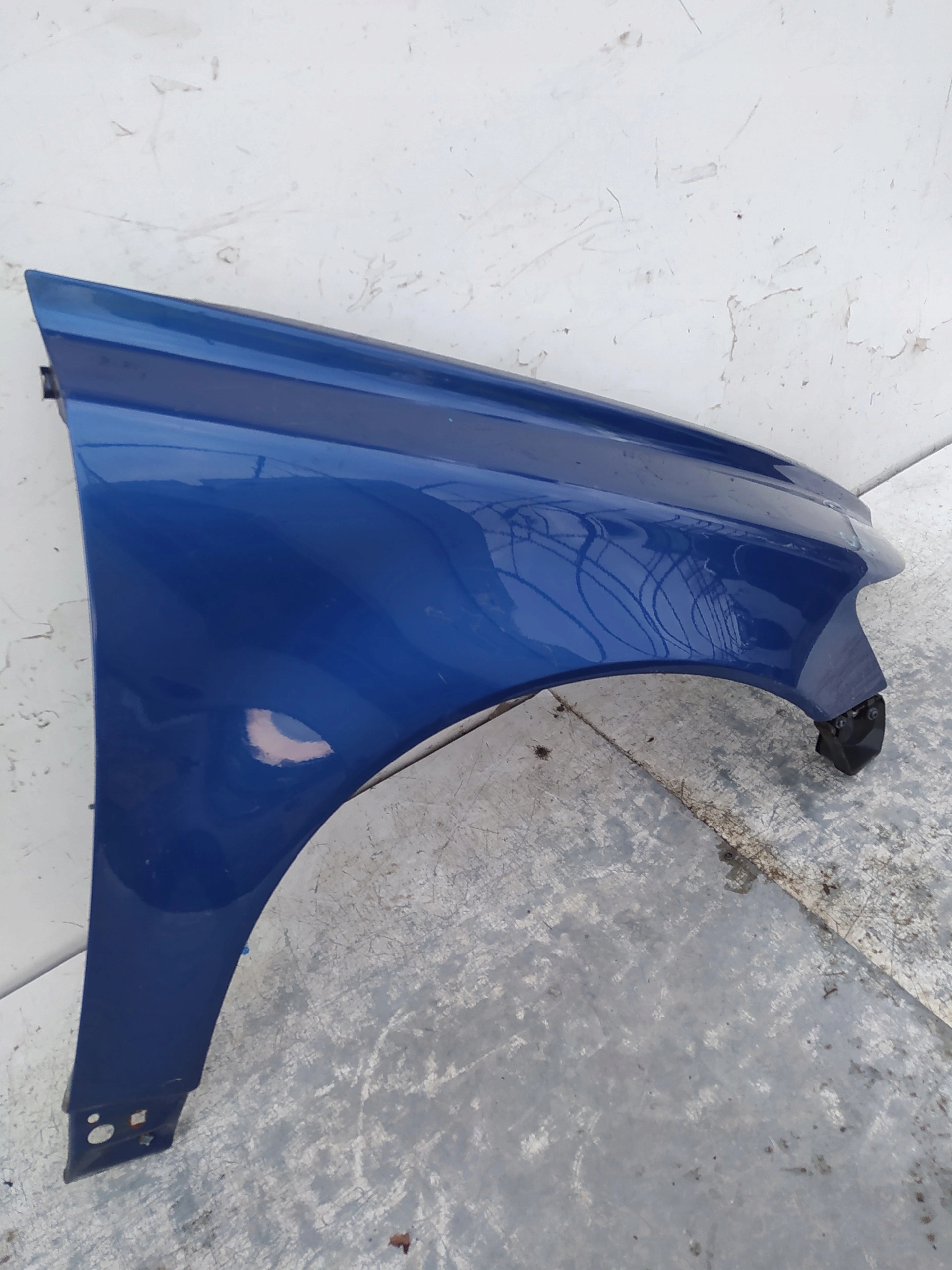 VOLVO S40 V50 PRAVY PREDNY BLATNIK