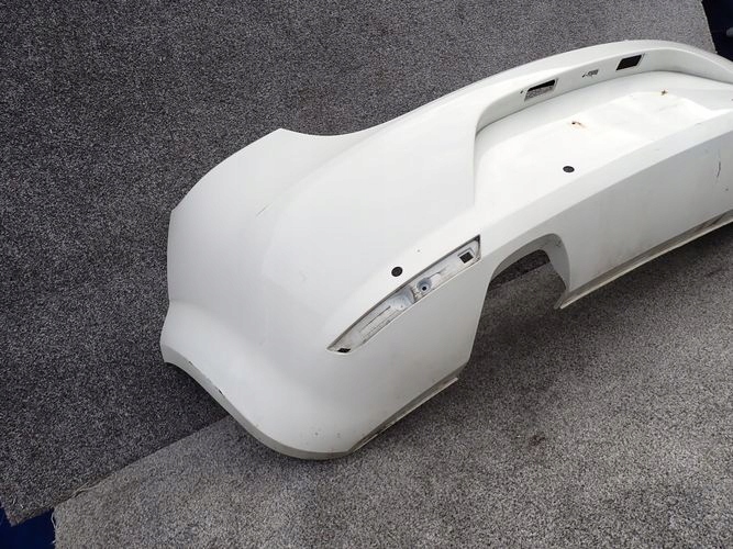 SEAT LEON II 04-09 ZADNÝ NÁRAZNÍK