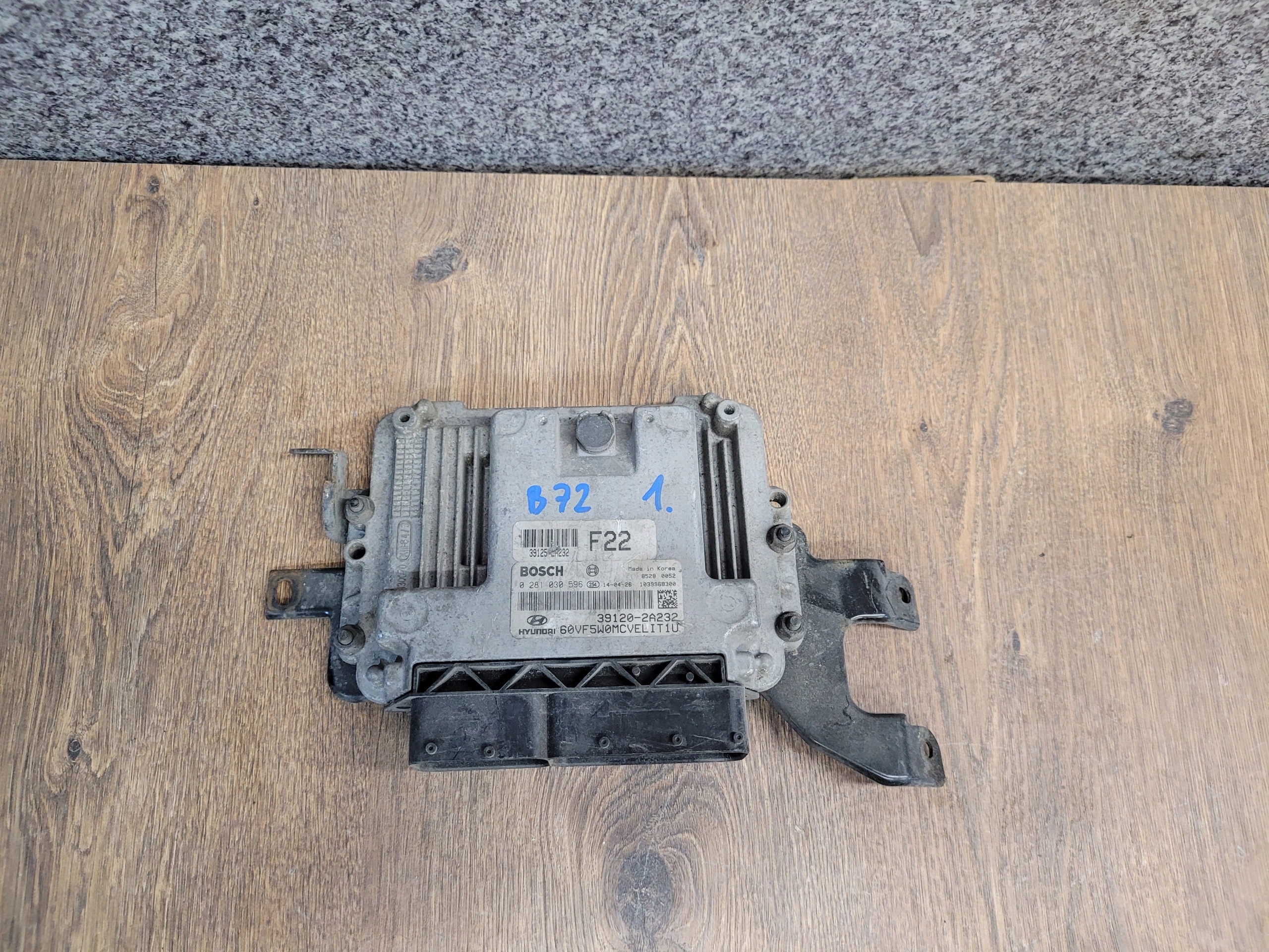 HYUNDAI I40 RIADIACA JEDNOTKA MOTORA 1.7CRDI 0281030596 39120-2A232 F22