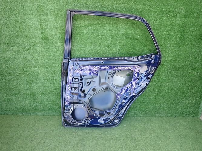 TOYOTA AURIS I 06- PRAVE ZADNE DVERE