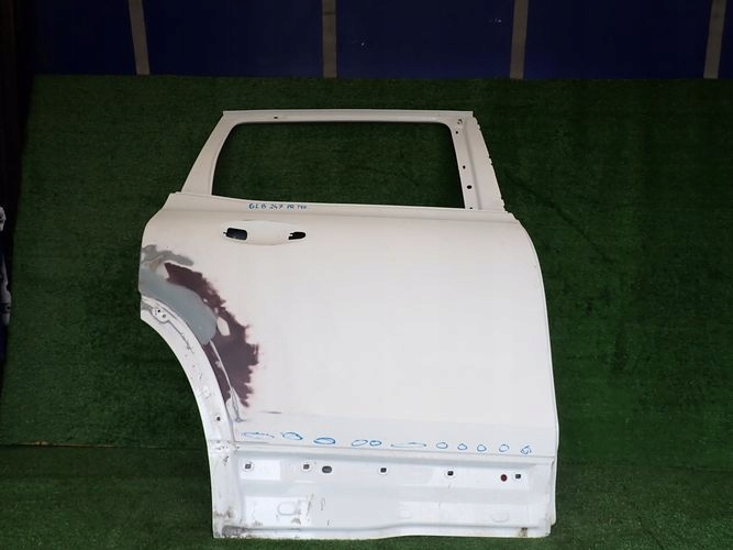 MERCEDES W247 247 GLB PRAVE ZADNE DVERE