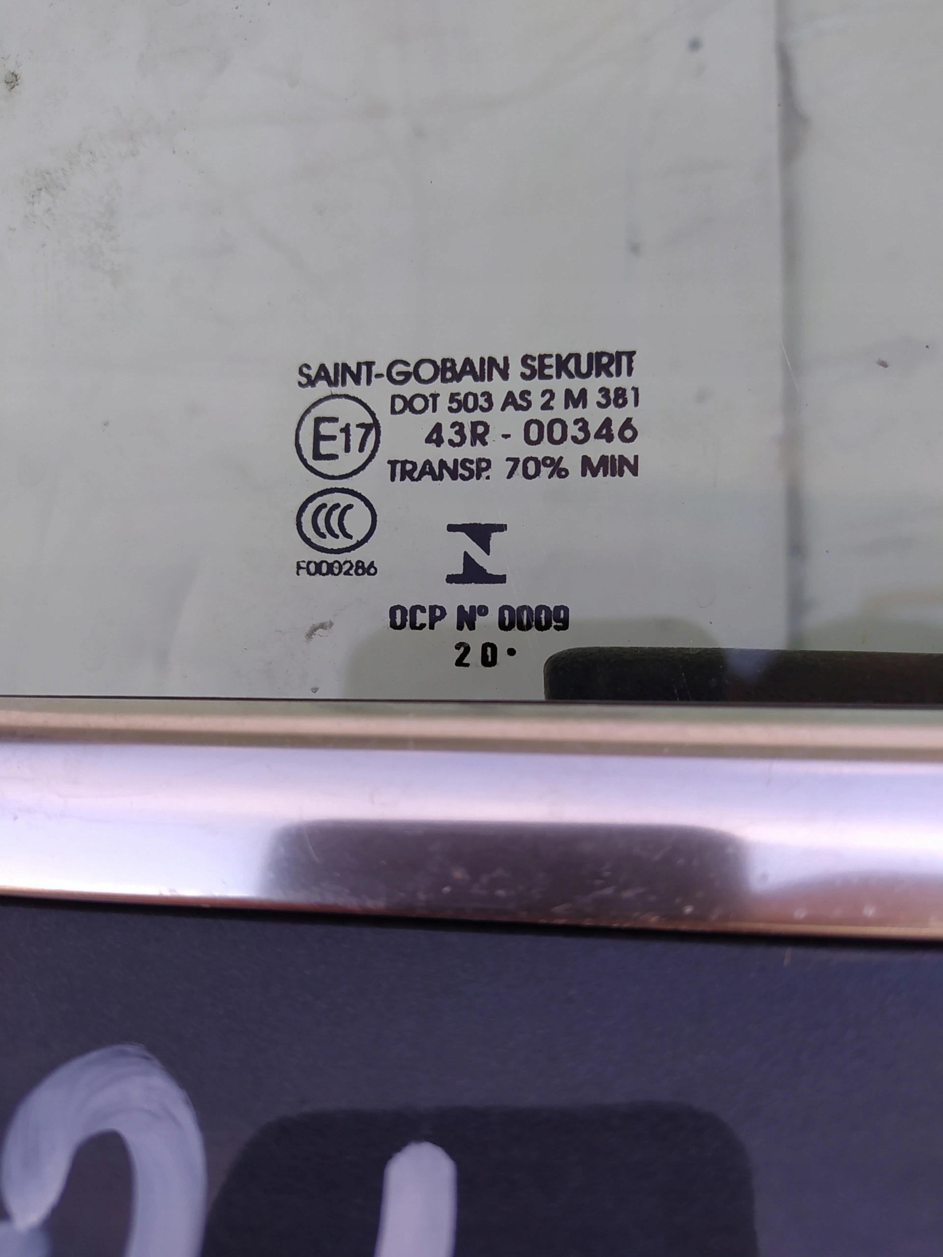 AUDI A3 8P CABRIO PRAVE PREDNE DVERE