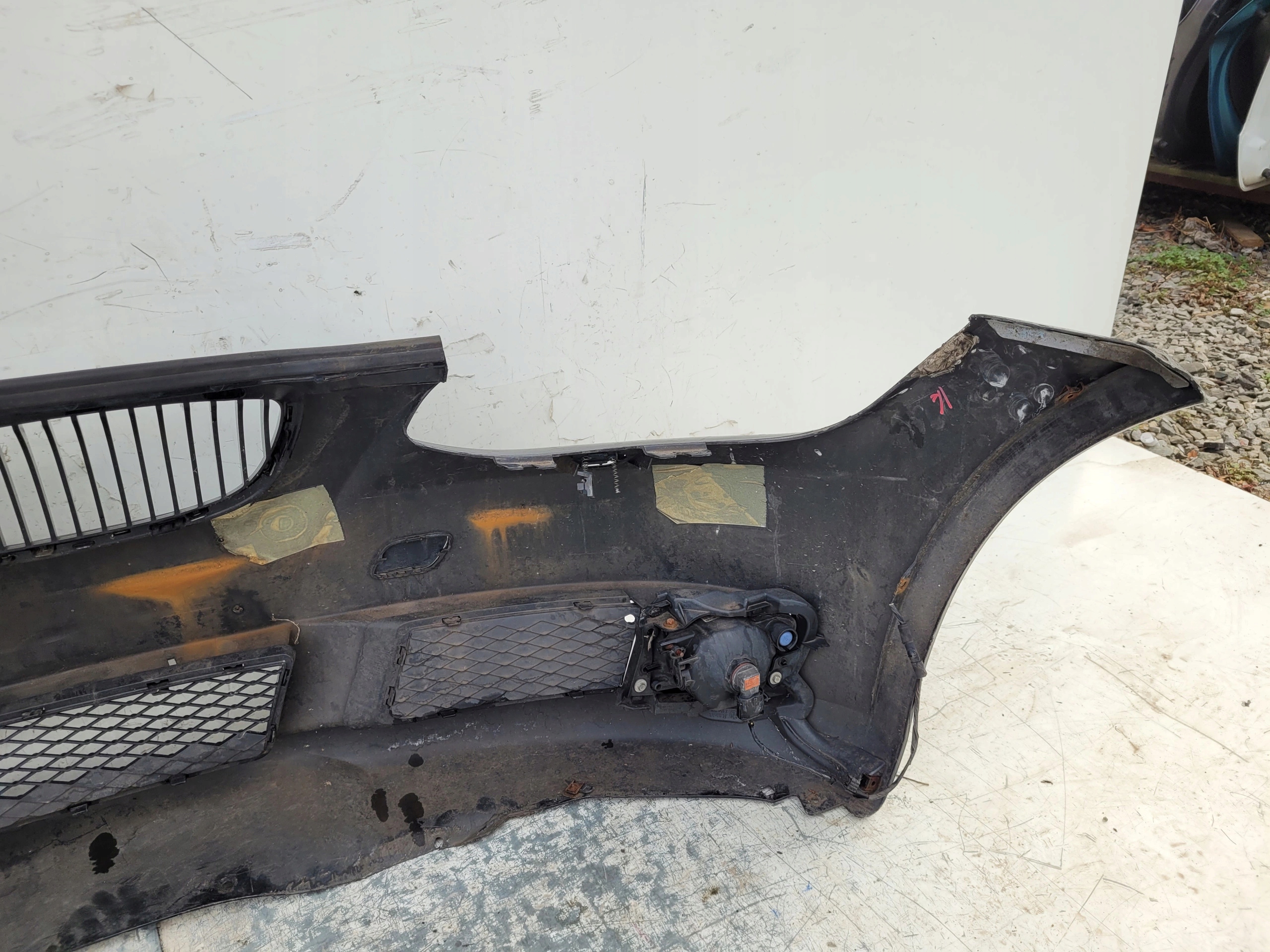 BMW 3 E92 E93 XENON PREDNÝ NÁRAZNÍK