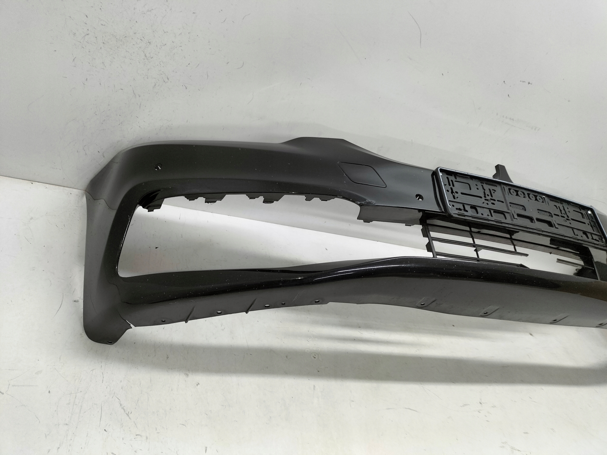 PREDNÝ NÁRAZNÍK BMW 5 G30 G31 17-20