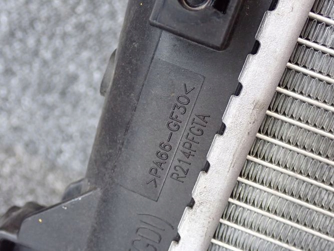 HYUNDAI I30 1.4 T-GDI CHLADIC VODY KLIMATIZACIE KLIMATIZACIE