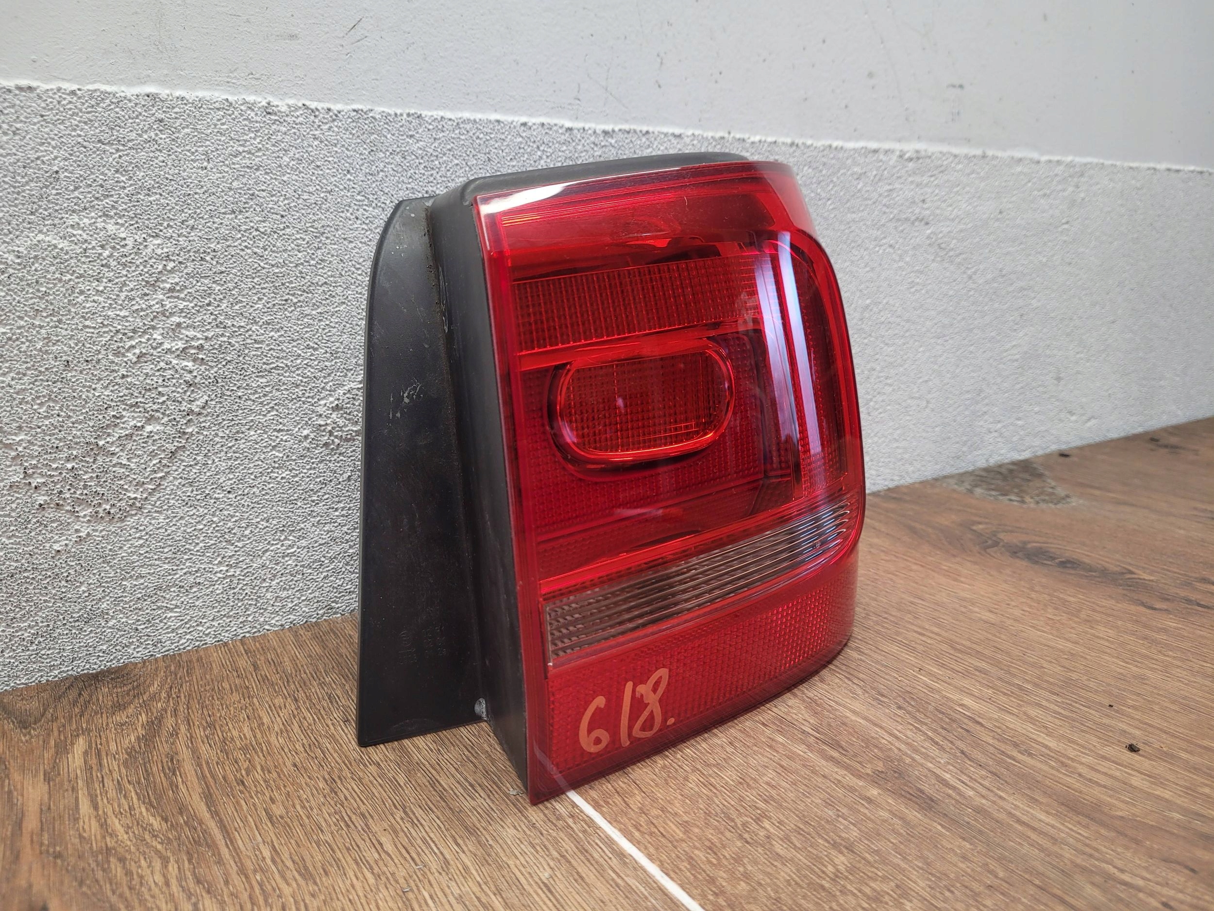 Vw Touran LIFT 010-015 1T0945096R PRAVE ZADNE SVETLO