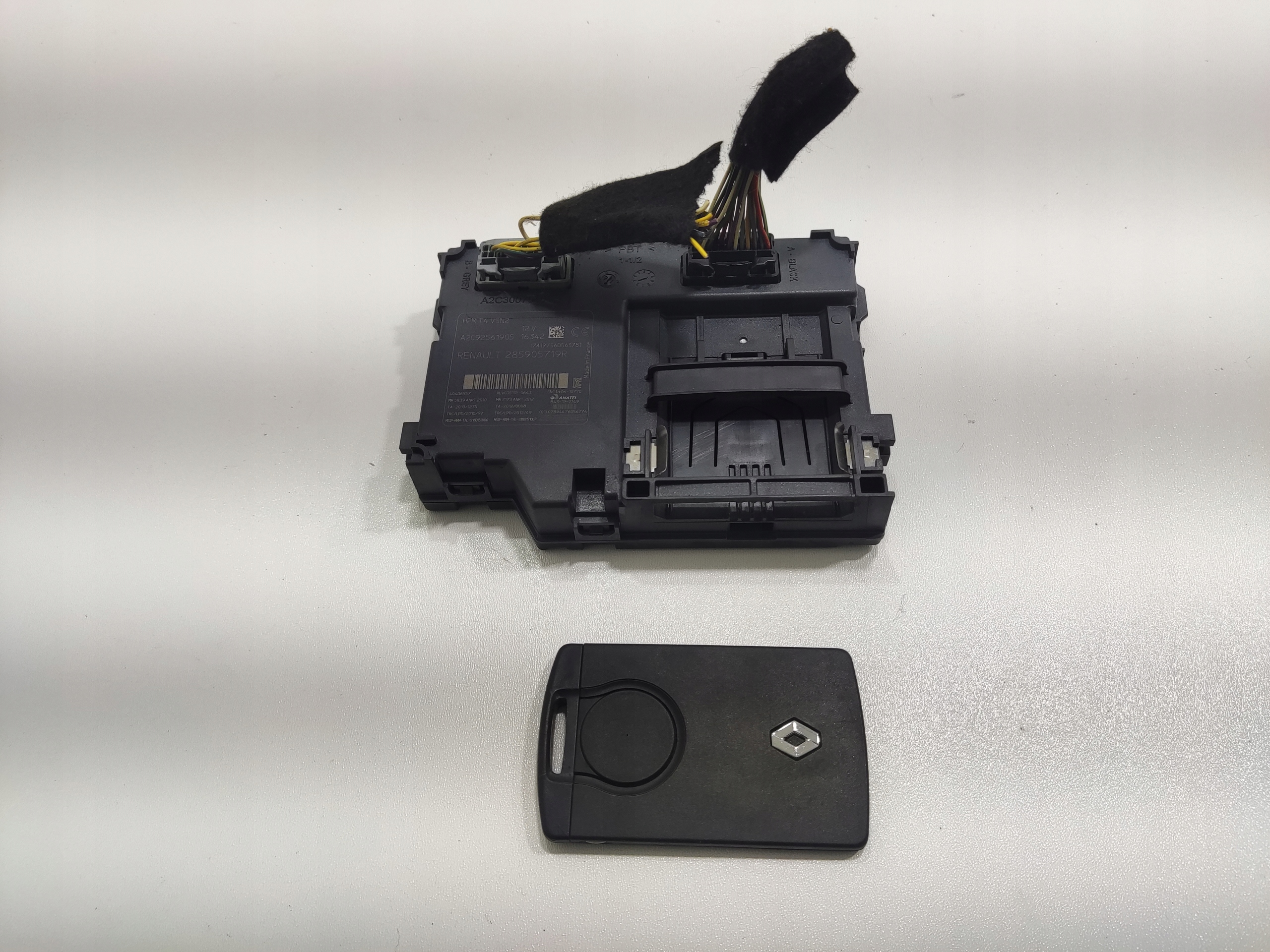ČÍTAČKA KARIET PILOT RENAULT CAPTUR I 2013-2016 285905719R