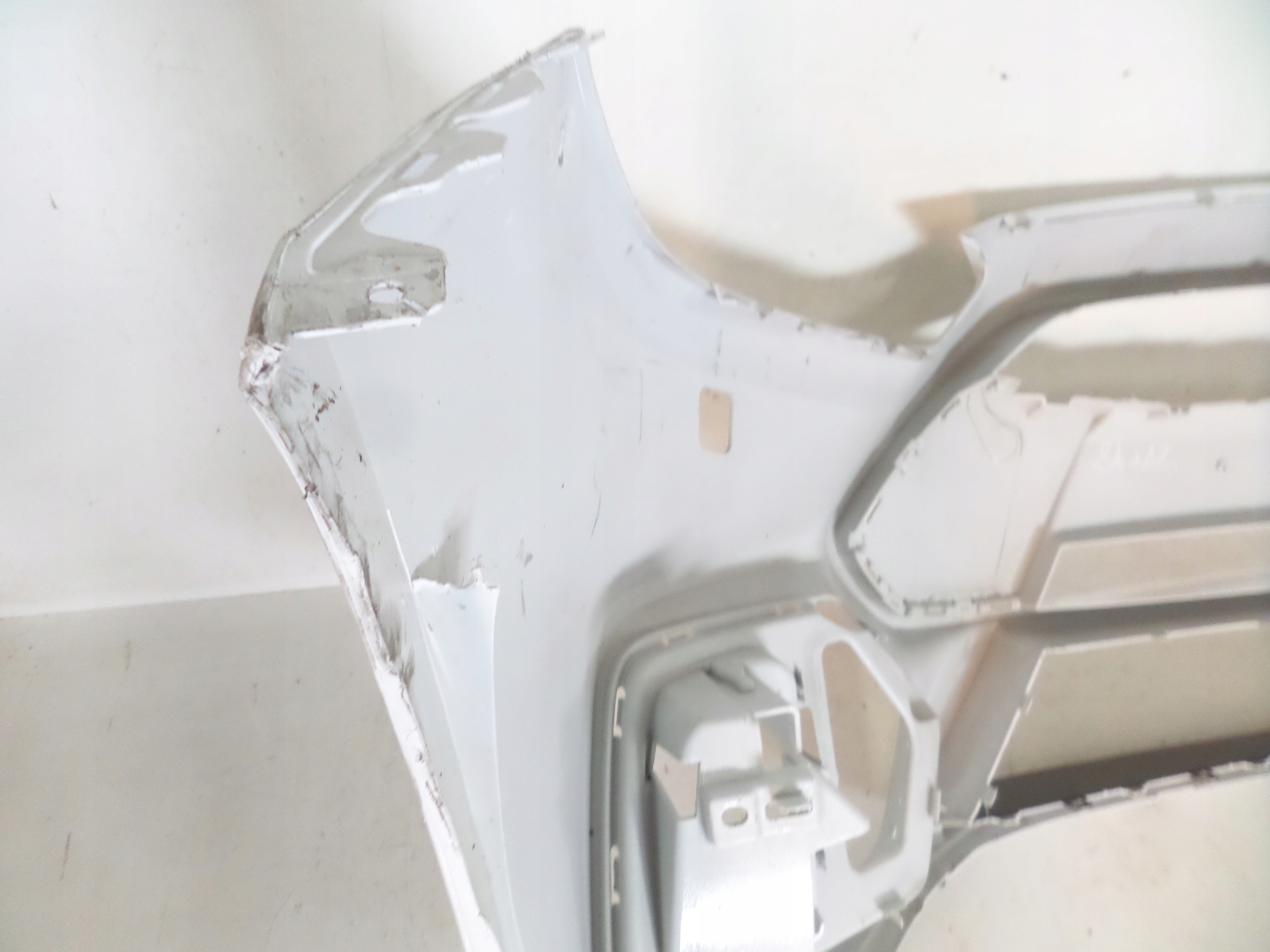 PREDNÝ NÁRAZNÍK FORD FOCUS MK3 LIFT 14-18 RS
