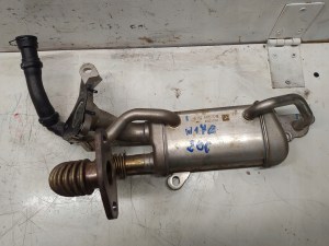 MERCEDES W176 1.5DCI CHLADIČ SPALÍN 147357324R MERCEDES W176 1.5DCI CHLADIČ SPALÍN 147357324R