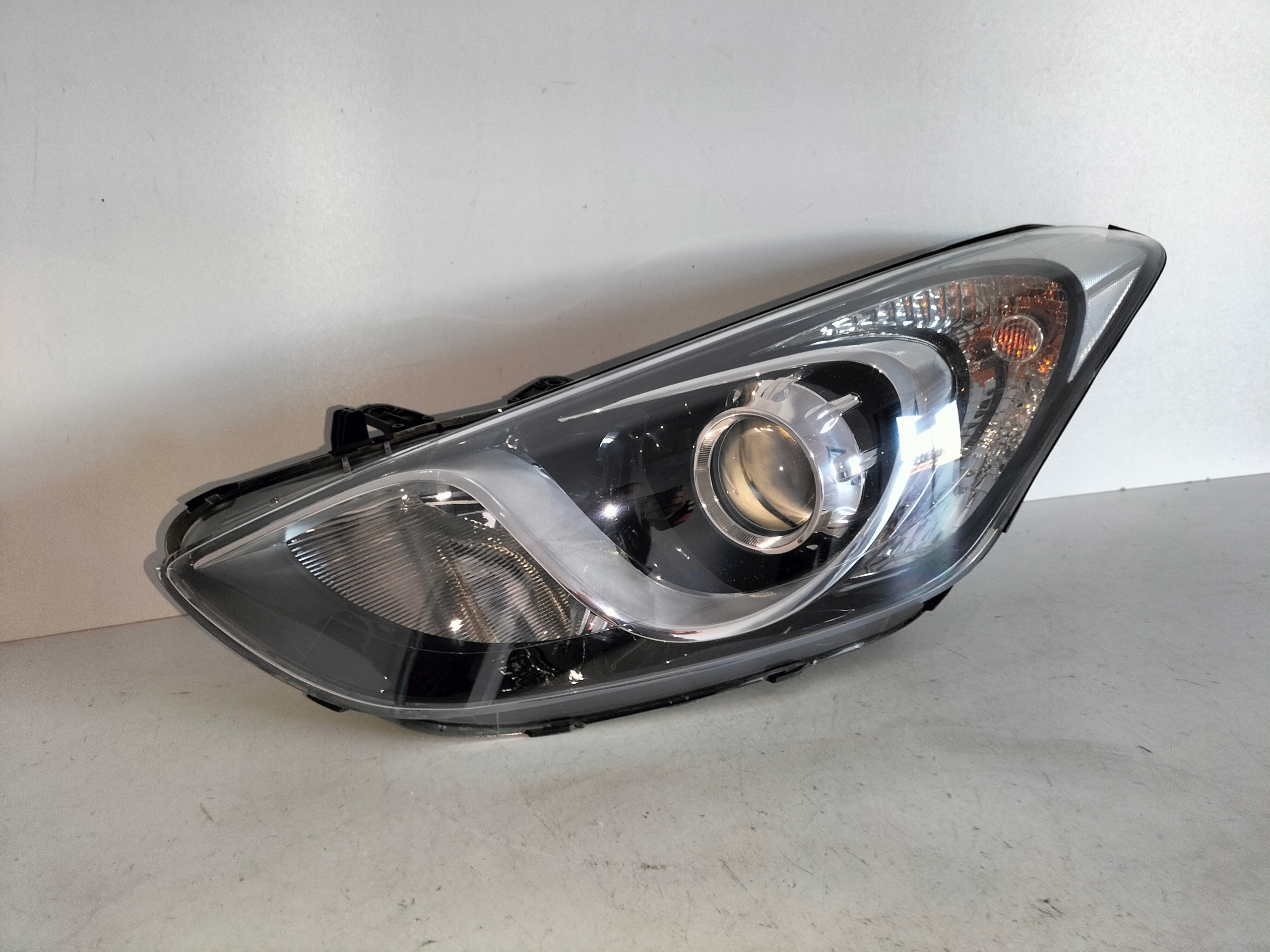 LAVE PREDNE SVETLO HYUNDAI I30 II 12-