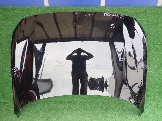 POLESTAR II PREDNÁ KAPOTA