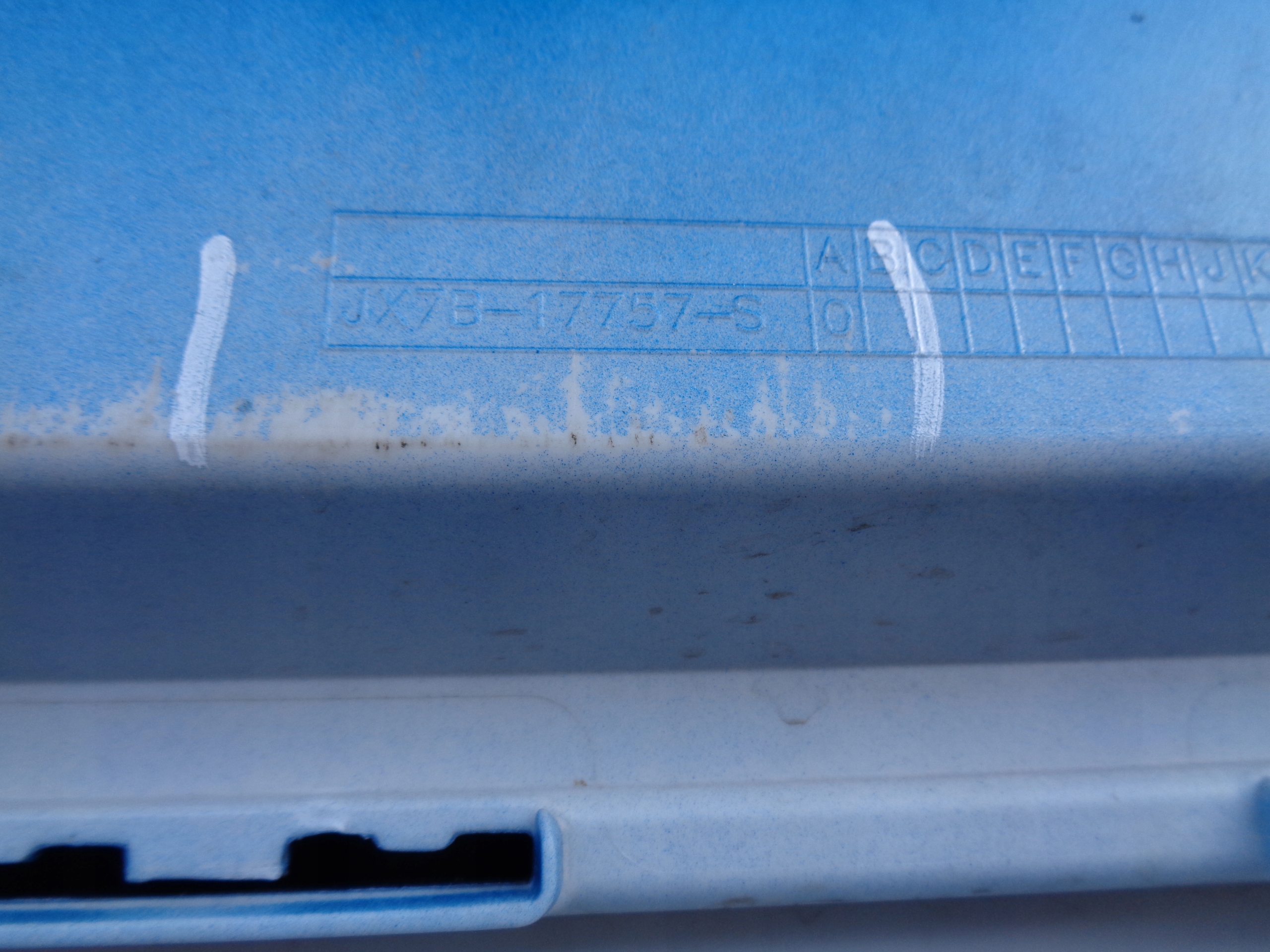 PREDNÝ NÁRAZNÍK FORD FOCUS MK4 18- ST NR 36689