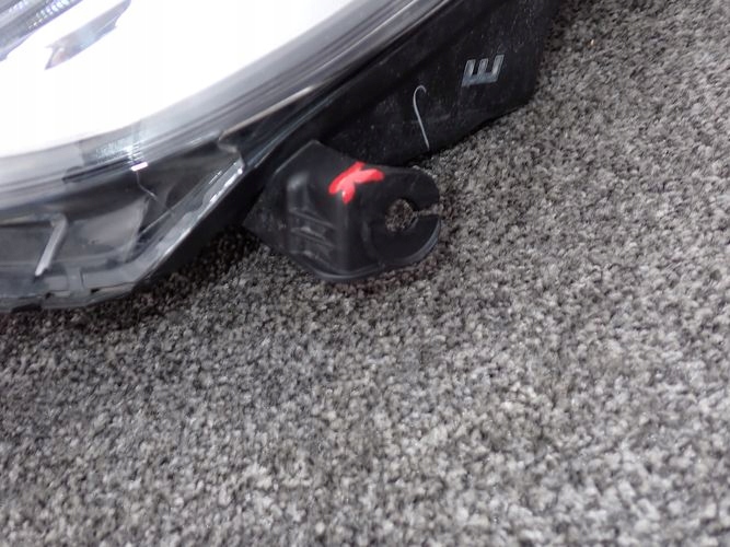 TOYOTA AYGO II LED 14- LAVE PREDNE SVETLO