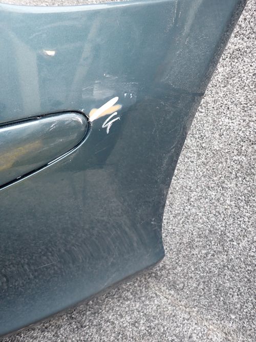 MERCEDES W230 230 SL PREDNÝ NÁRAZNÍK