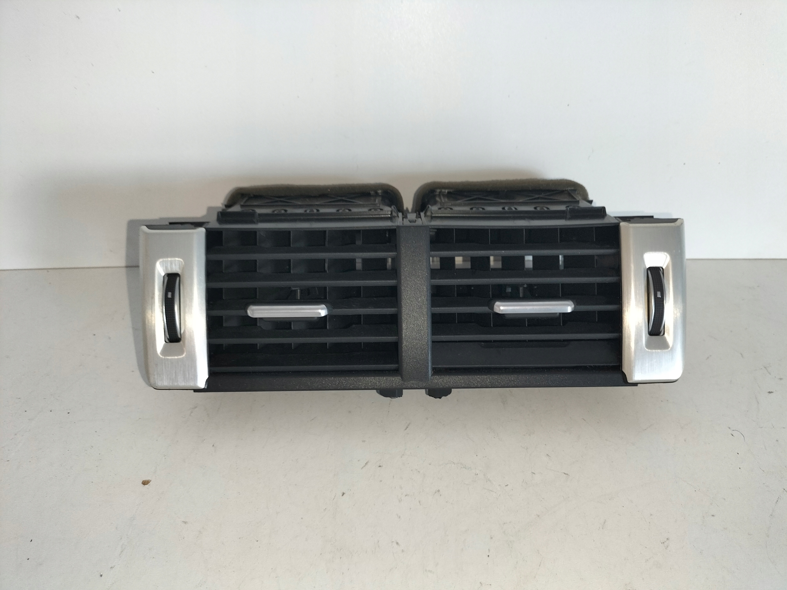 VYDUCH KURENIA RANGE ROVER EVOQUE L538 15-