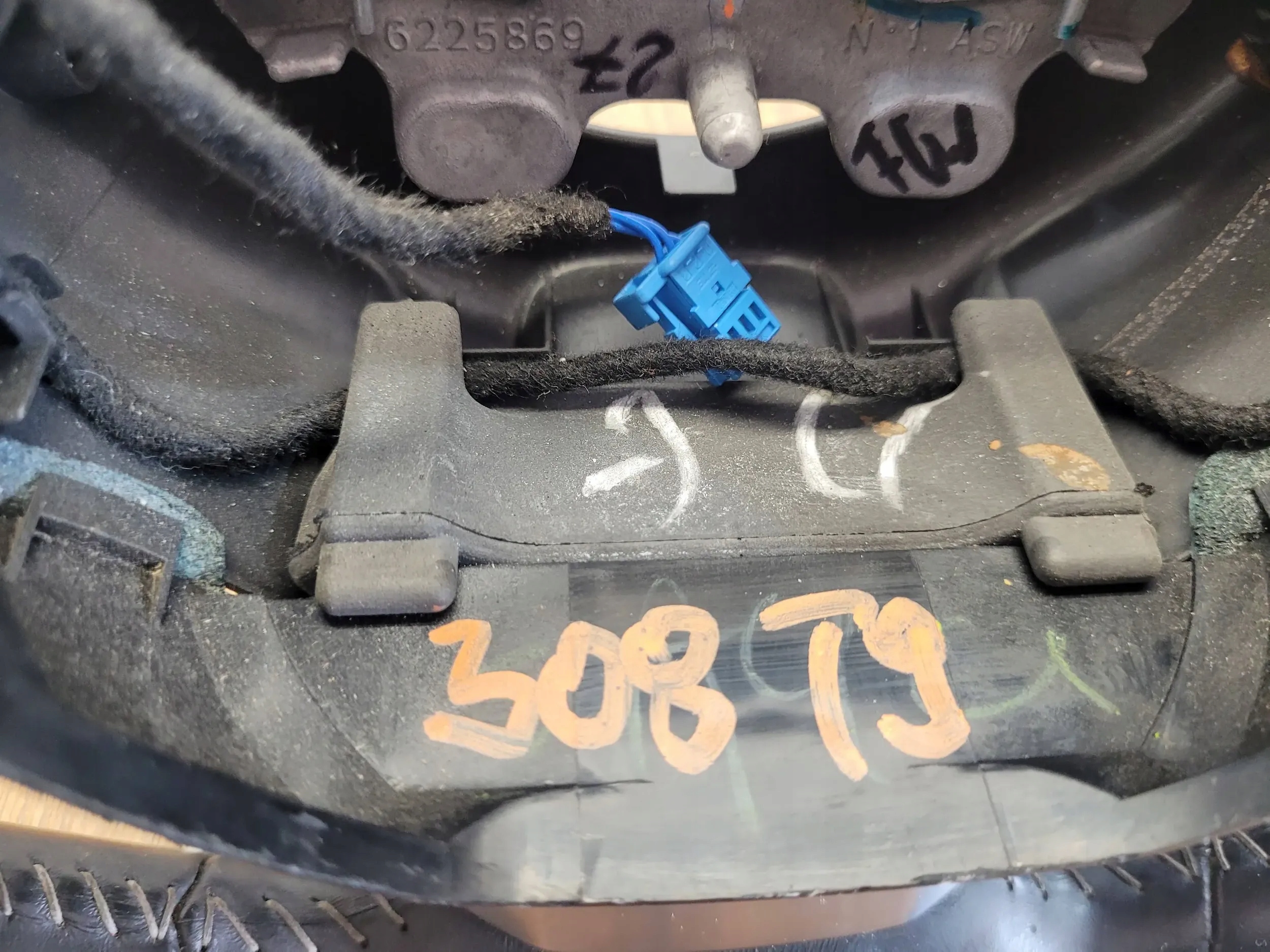 Peugeot 308 T9 208 2008 619138220C VOLANT