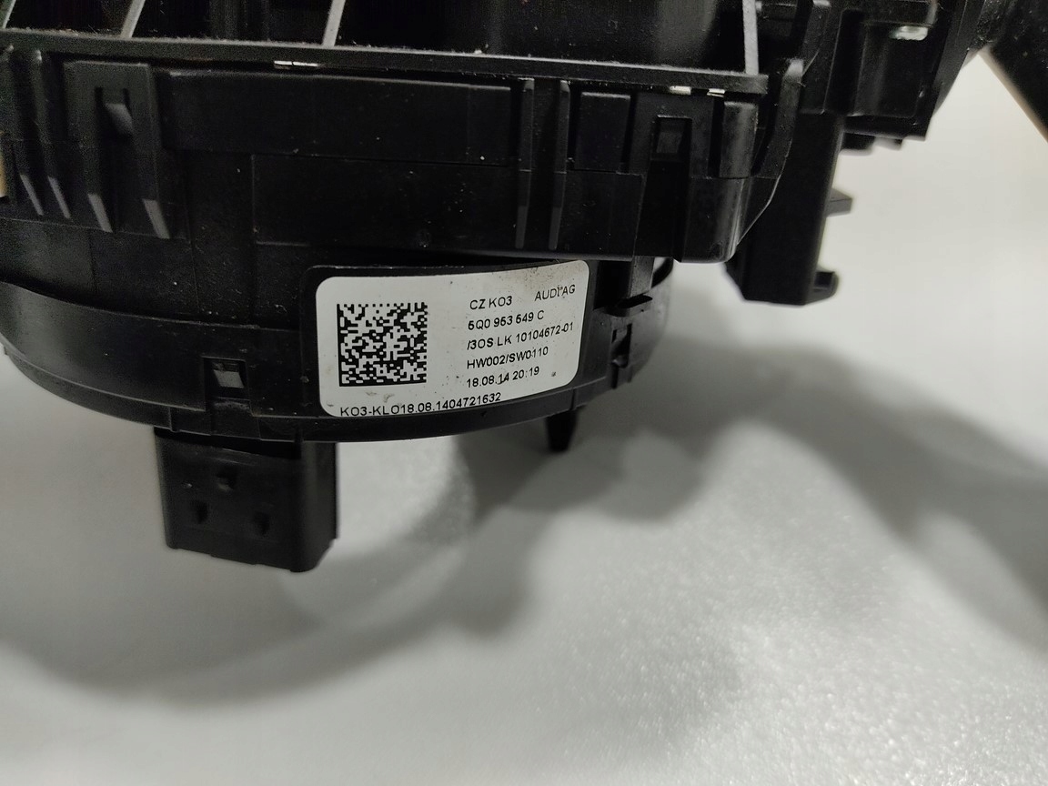 PÁČKY POD VOLANT AUDI A3 8V 5Q0953649C 8V0953521BM 12-16