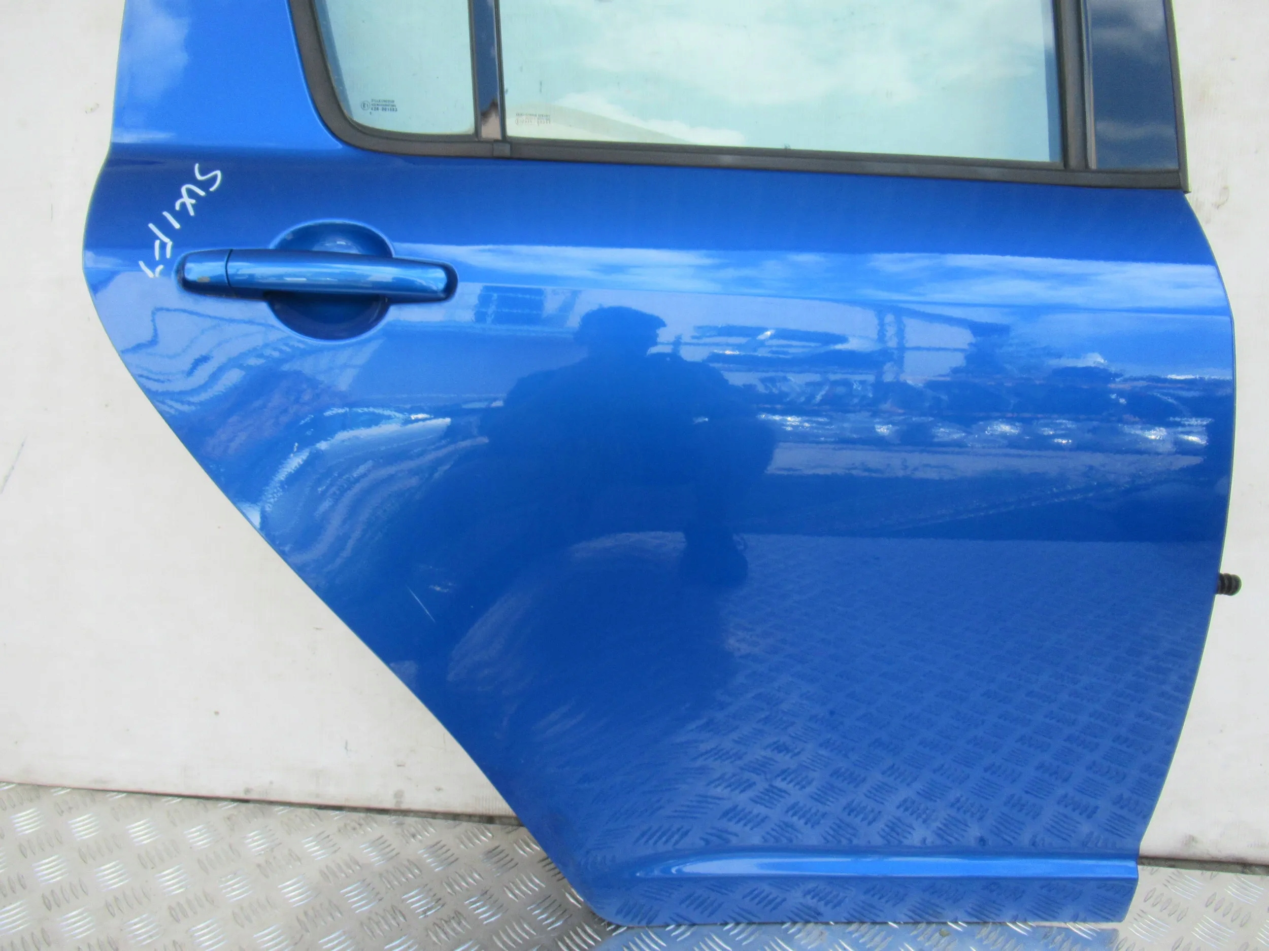 PRAVE ZADNE DVERE SUZUKI SWIFT MK6