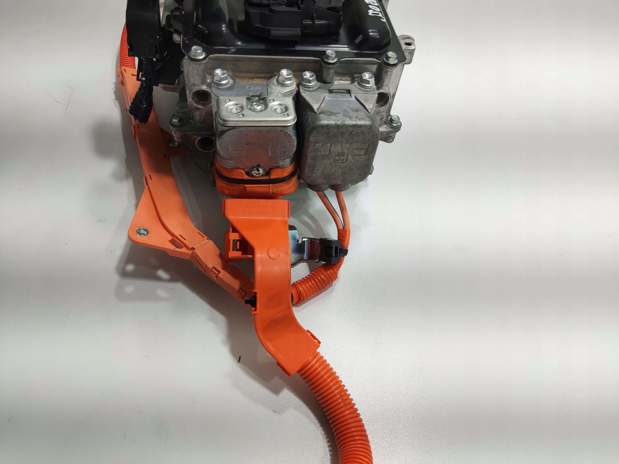 INVERTOR KONVERTOR TOYOTA YARIS CROSS 1.5 HYBRID 2020-2025 G9200-K2011