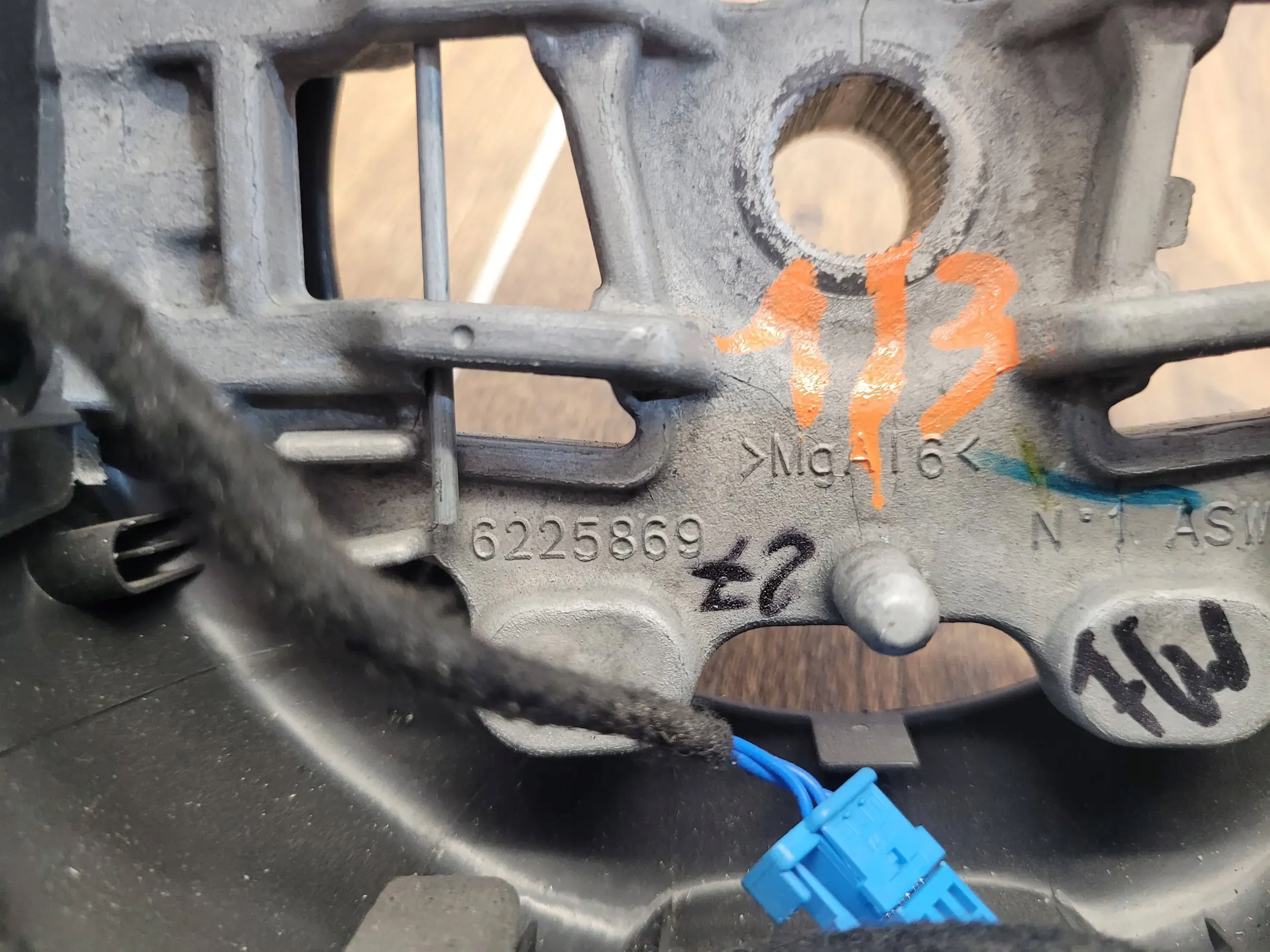 Peugeot 308 T9 208 2008 619138220C VOLANT