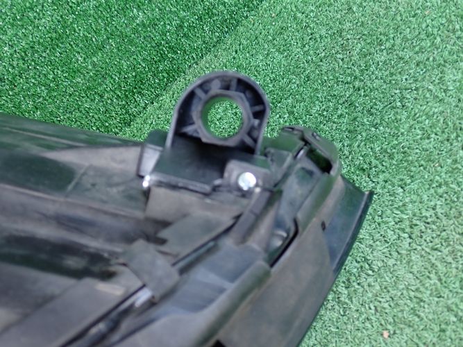 MERCEDES W205 LED PERFORMANCE PRAVE PREDNE SVETLO