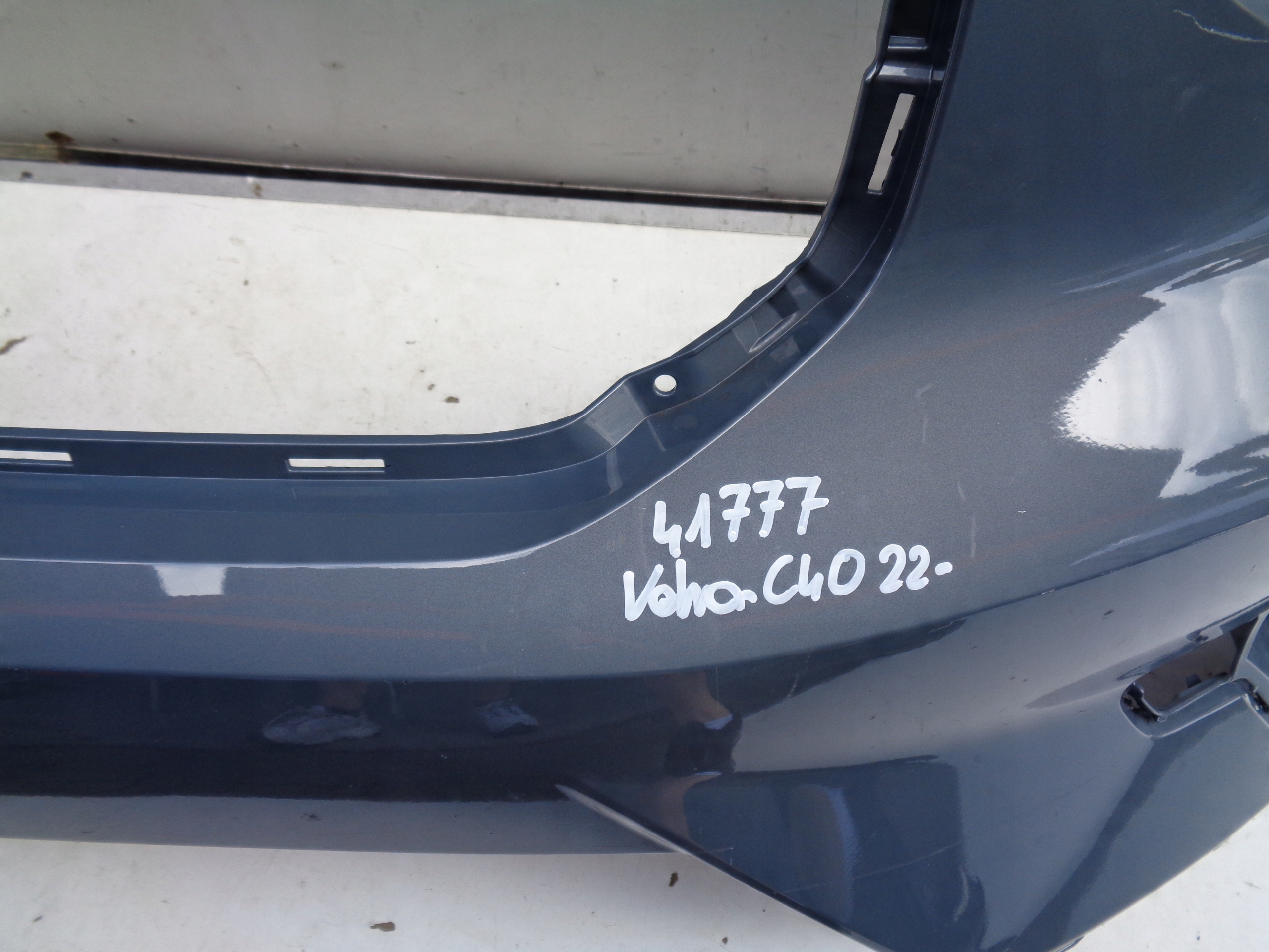 PREDNÝ NÁRAZNÍK VOLVO C40 XC40 22- LIFT NR 41777
