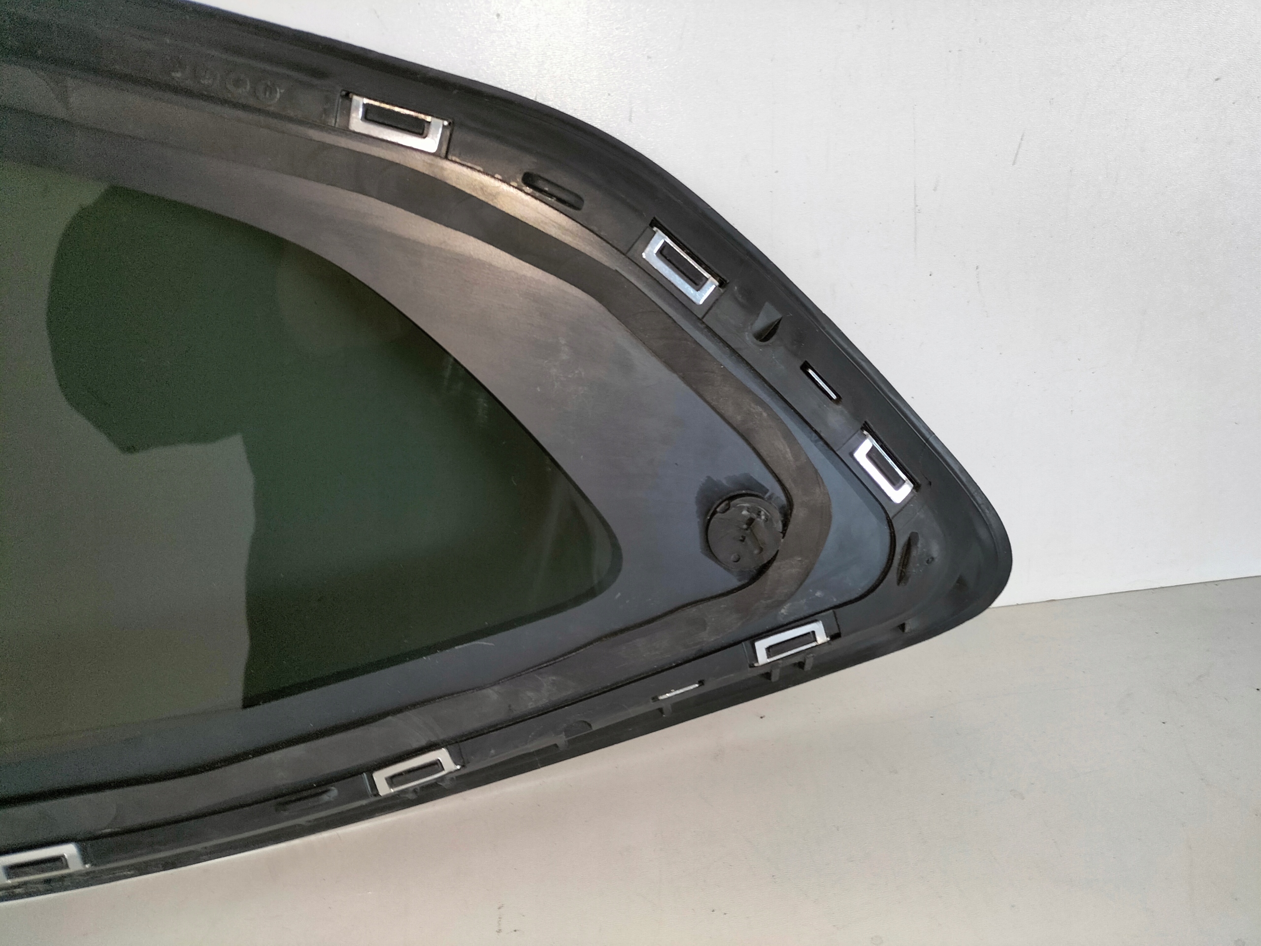 SKLO KAROSERIE ZADna ZADNA PRAVA PEUGEOT 508 II 18- SW KOMBI