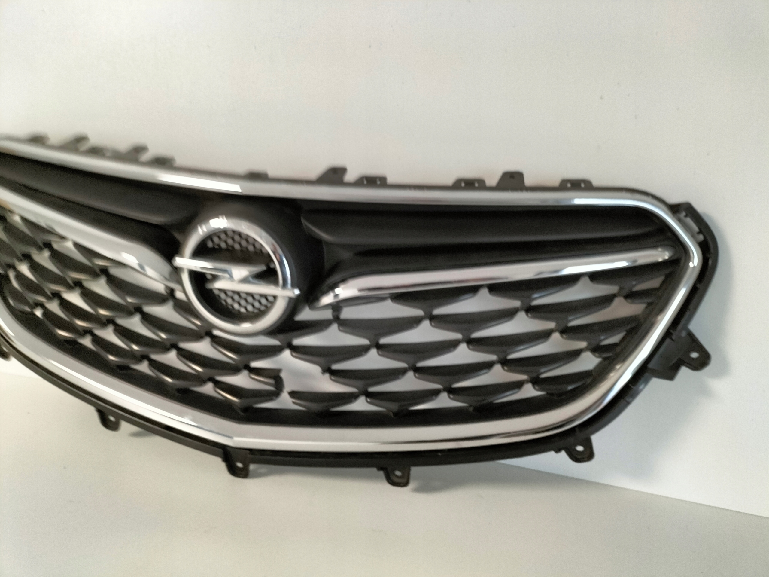 MRIEZKA LISTA OPEL MOKKA X 16-21