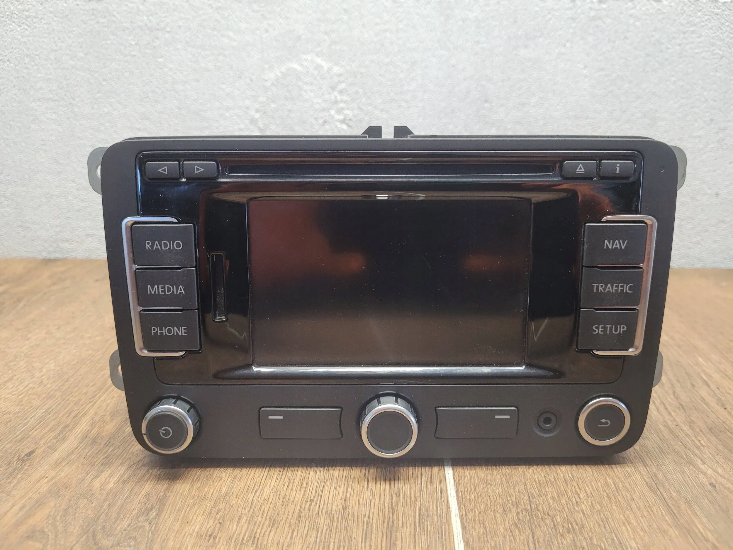 Volkswagen PASSAT CC 3C0035279G RADIO NAVIGACIA KOD