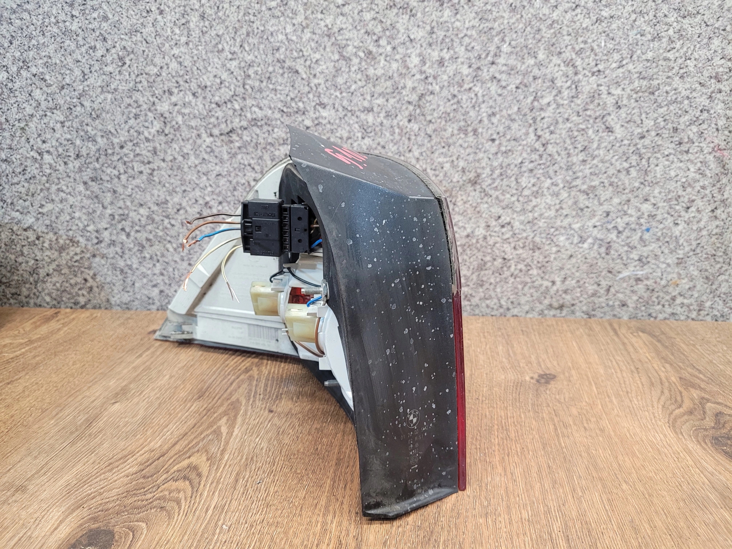 BMW E61 LIFT KOMBI PRAVÉ ZADNÉ SVETLO 7177694