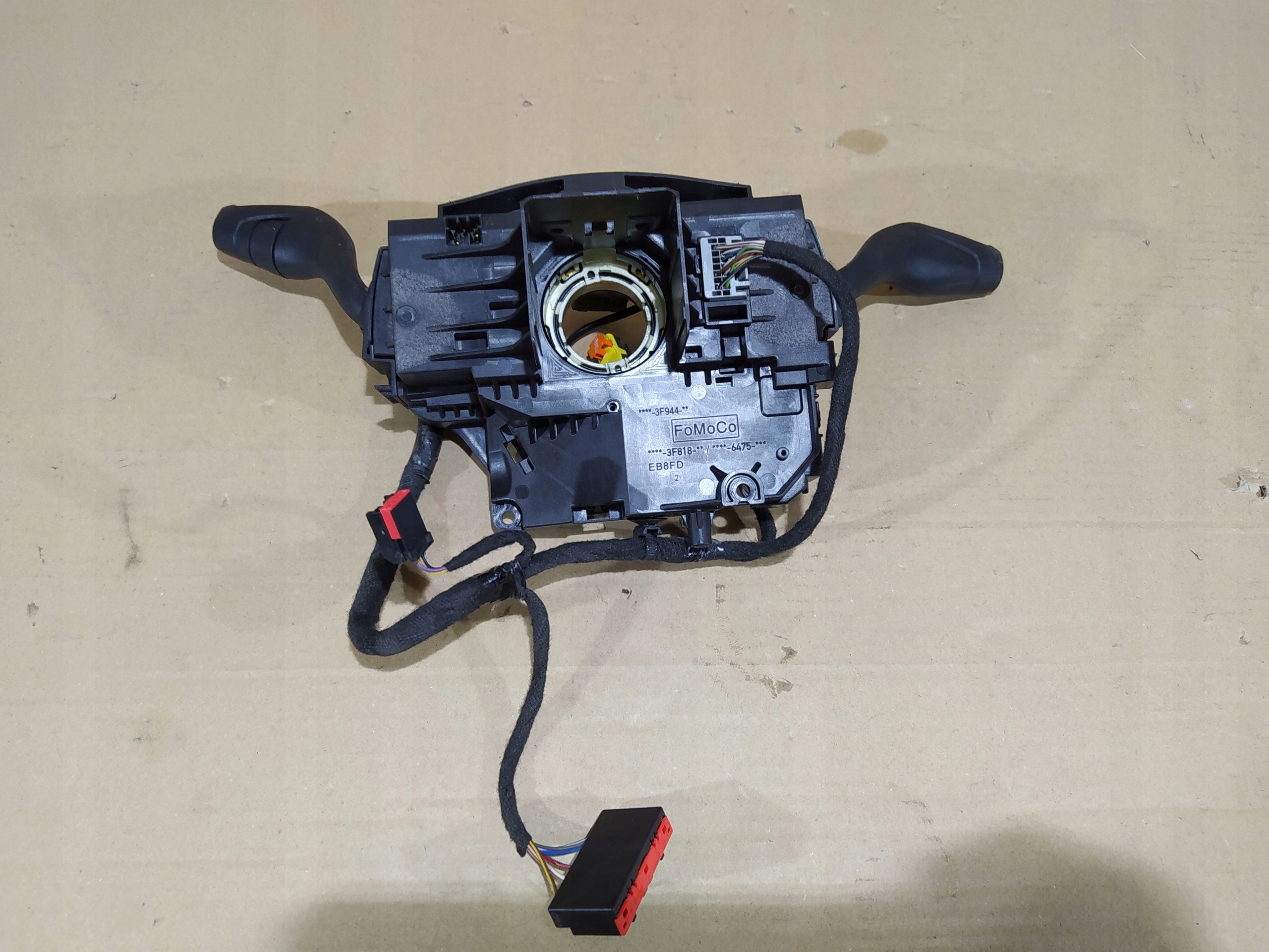 ford transit connect mk2 PÁČKY POD VOLANT