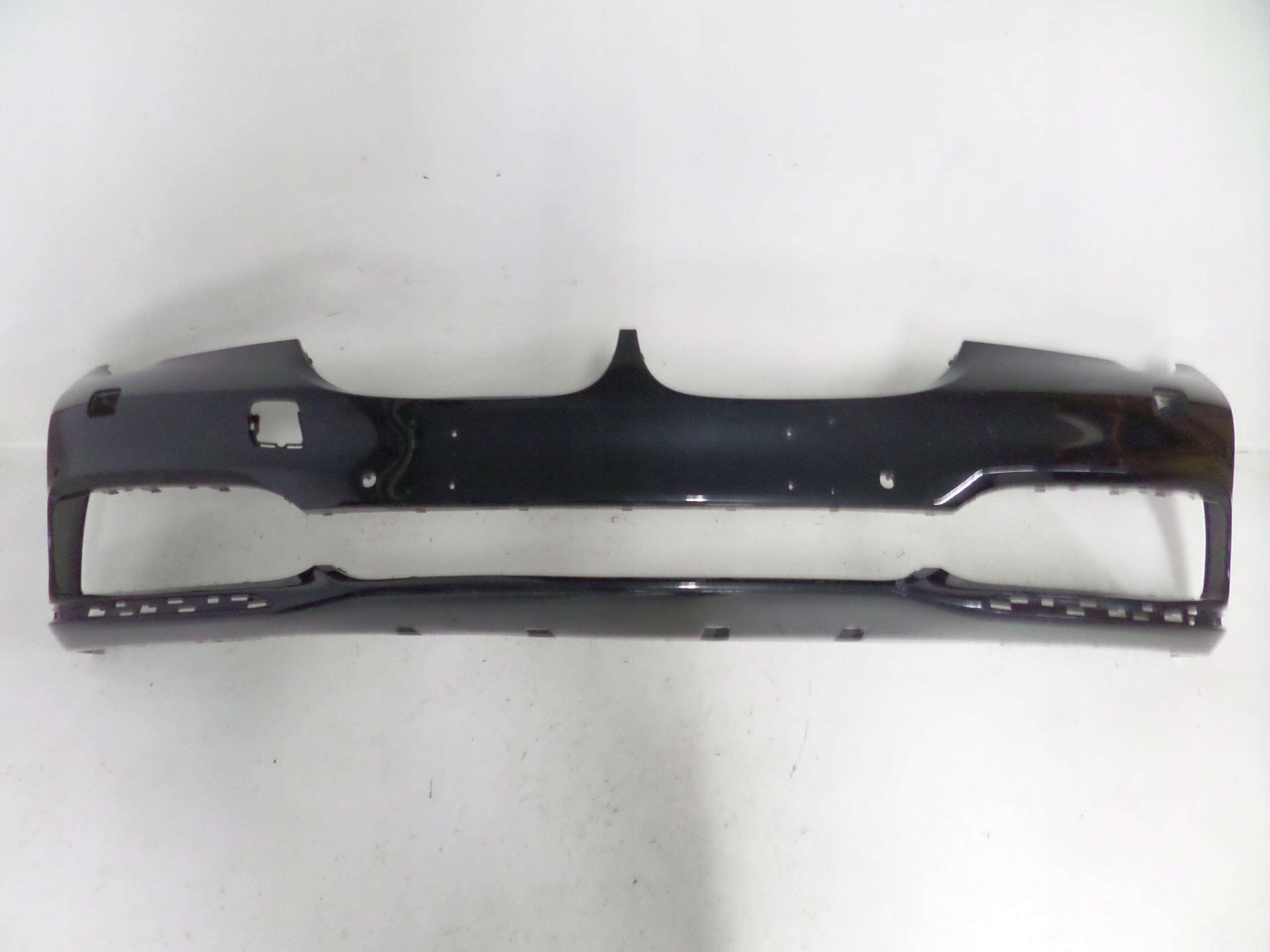 PREDNÝ NÁRAZNÍK BMW 7 G11 G12 15-