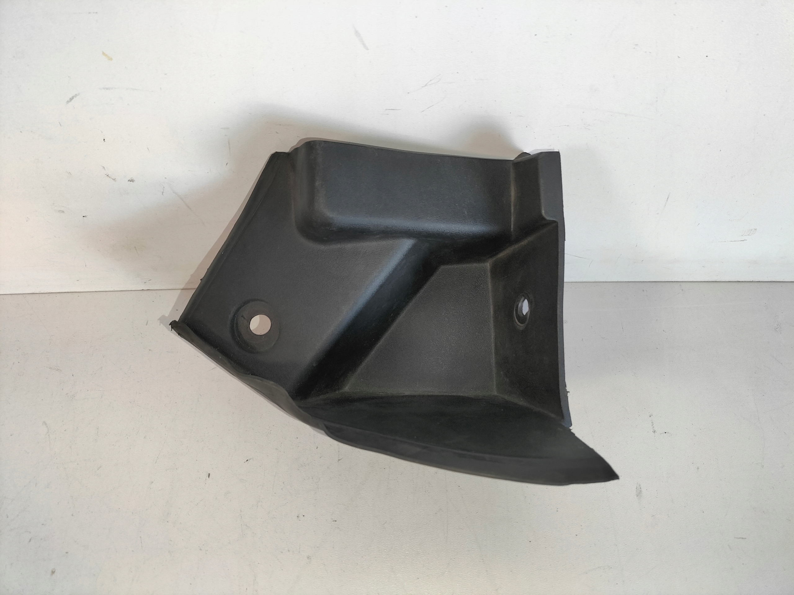 KRYT podOKIENia PREDNÝ PRAVA JAGUAR F-TYPE X152 12-