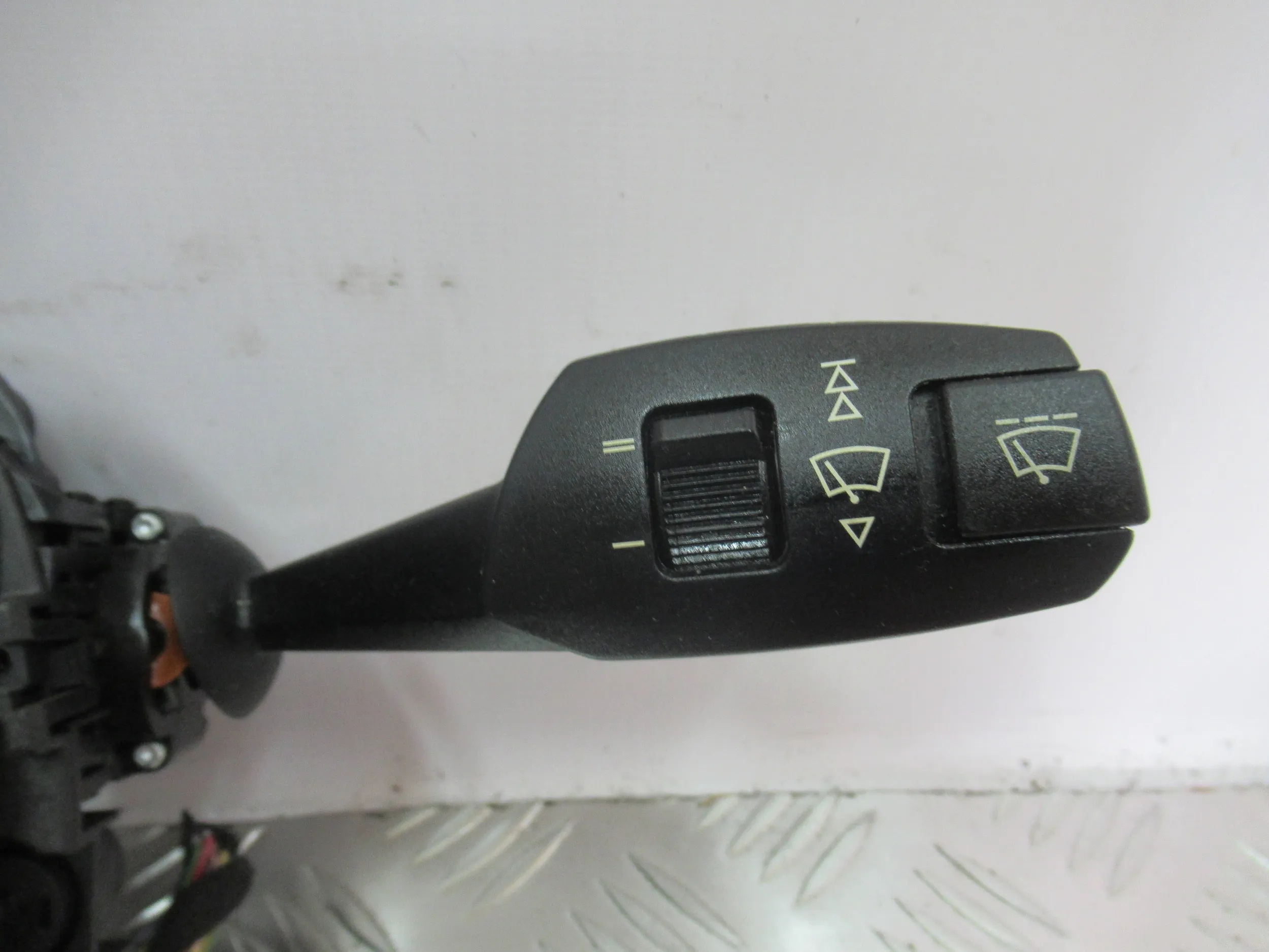 PÁČKY POD VOLANT PÁČKY POD VOLANT BMW X1 E84