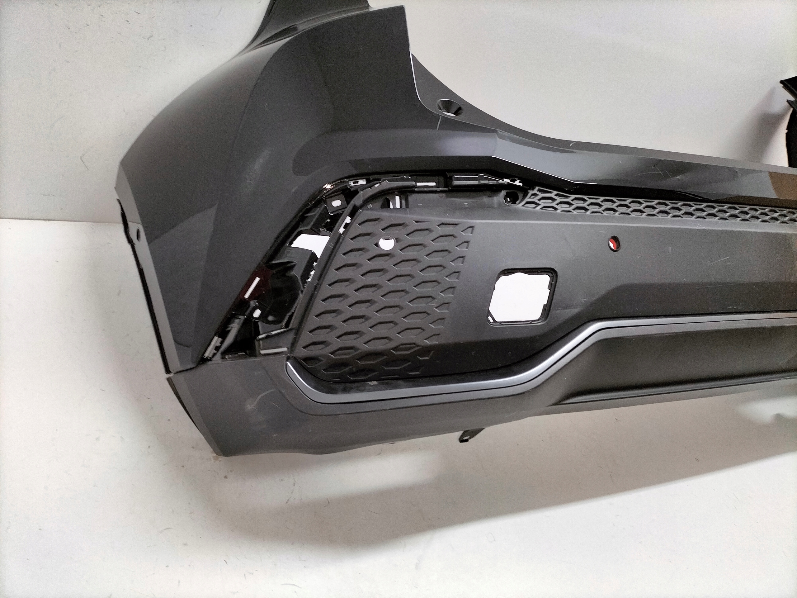 ZADNÝ NÁRAZNÍK TOYOTA CHR CH-R II 23- GR SPORT