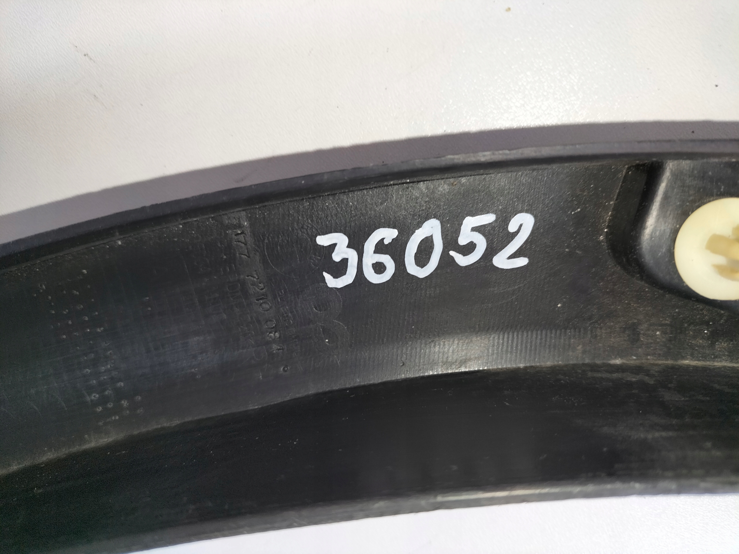 LIŠTA PRAVÉHO ZADNÉHO BLATNÍKA BMW X3 F25 10-14