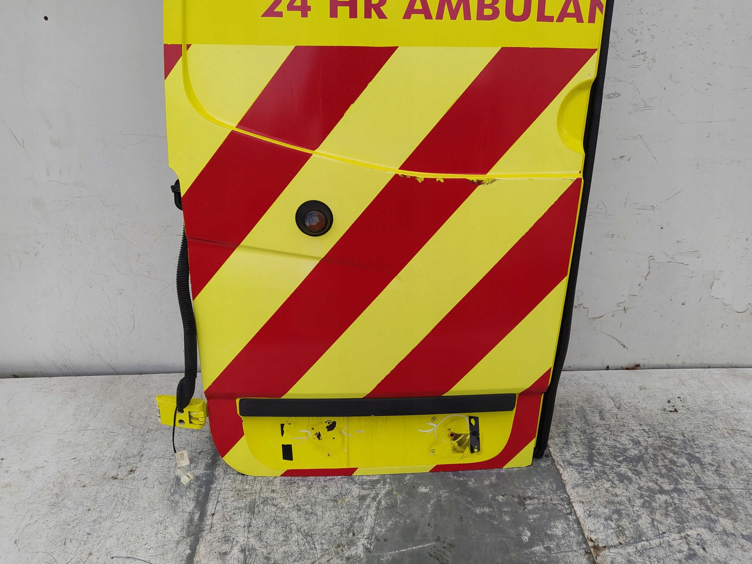 MERCEDES SPRINTER 906 CRAFTER ĽAVÉ ZADNÉ DVERE